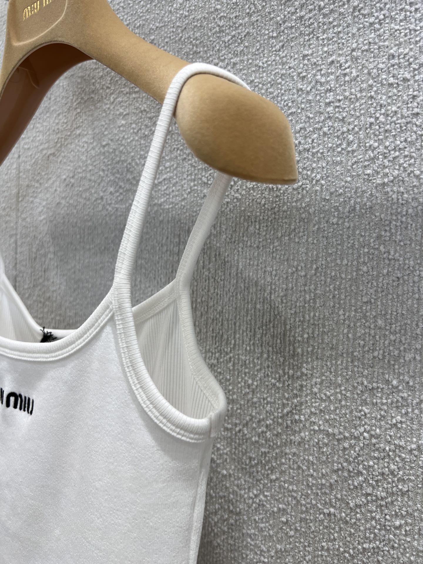 Miu 25ss Embroidered Camisole