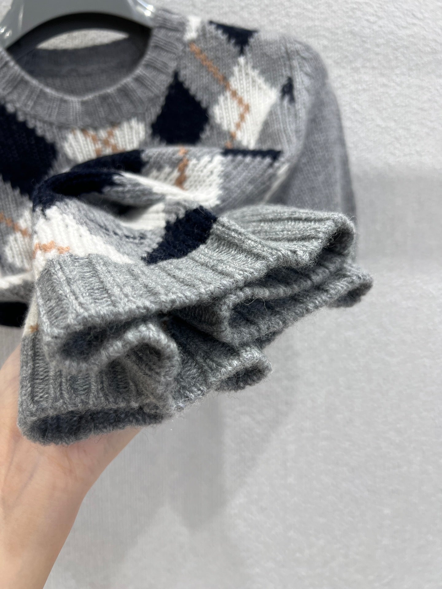 Pra 25fw jacquard sweater