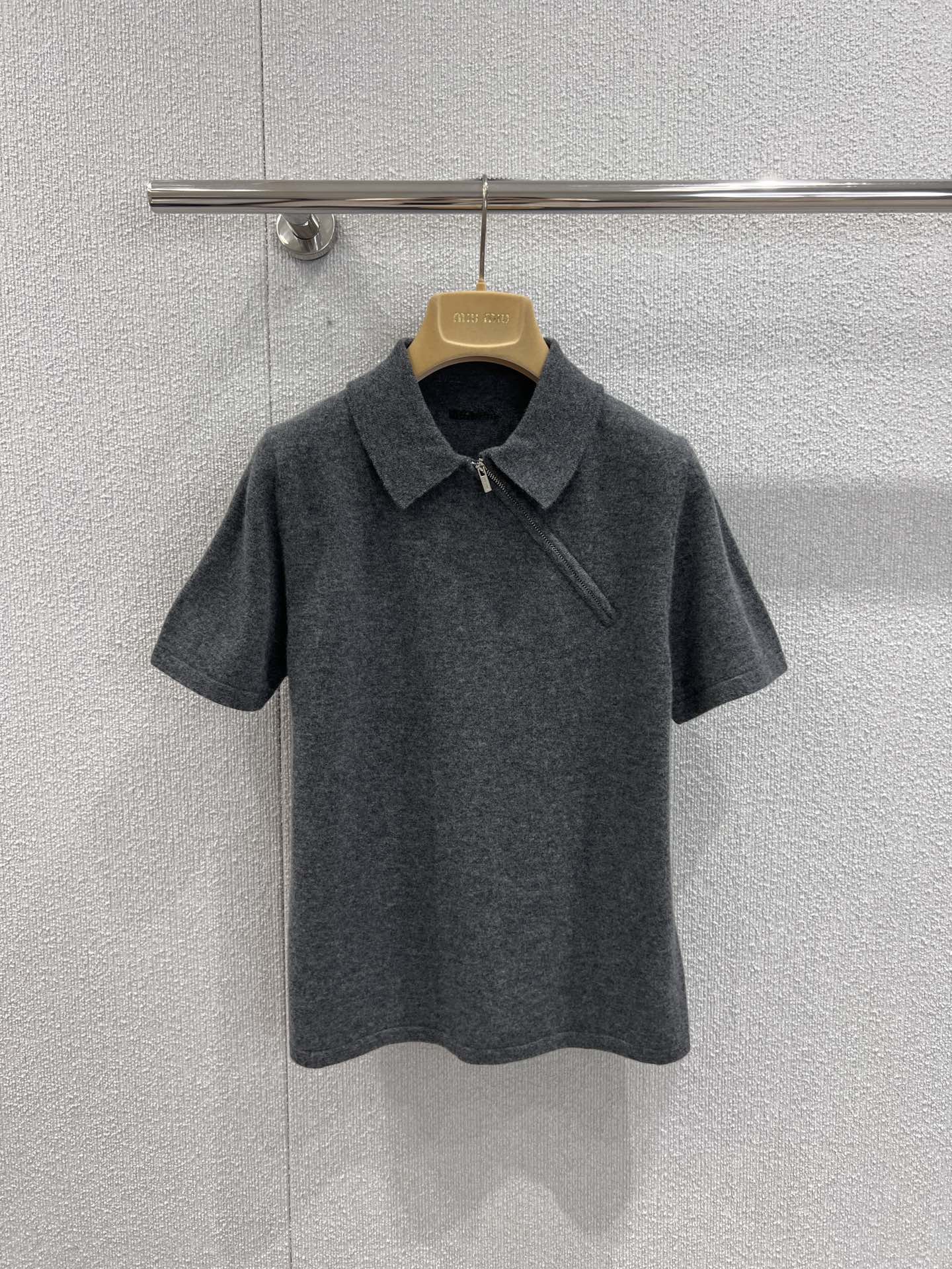 Miu 25ss cashmere polo