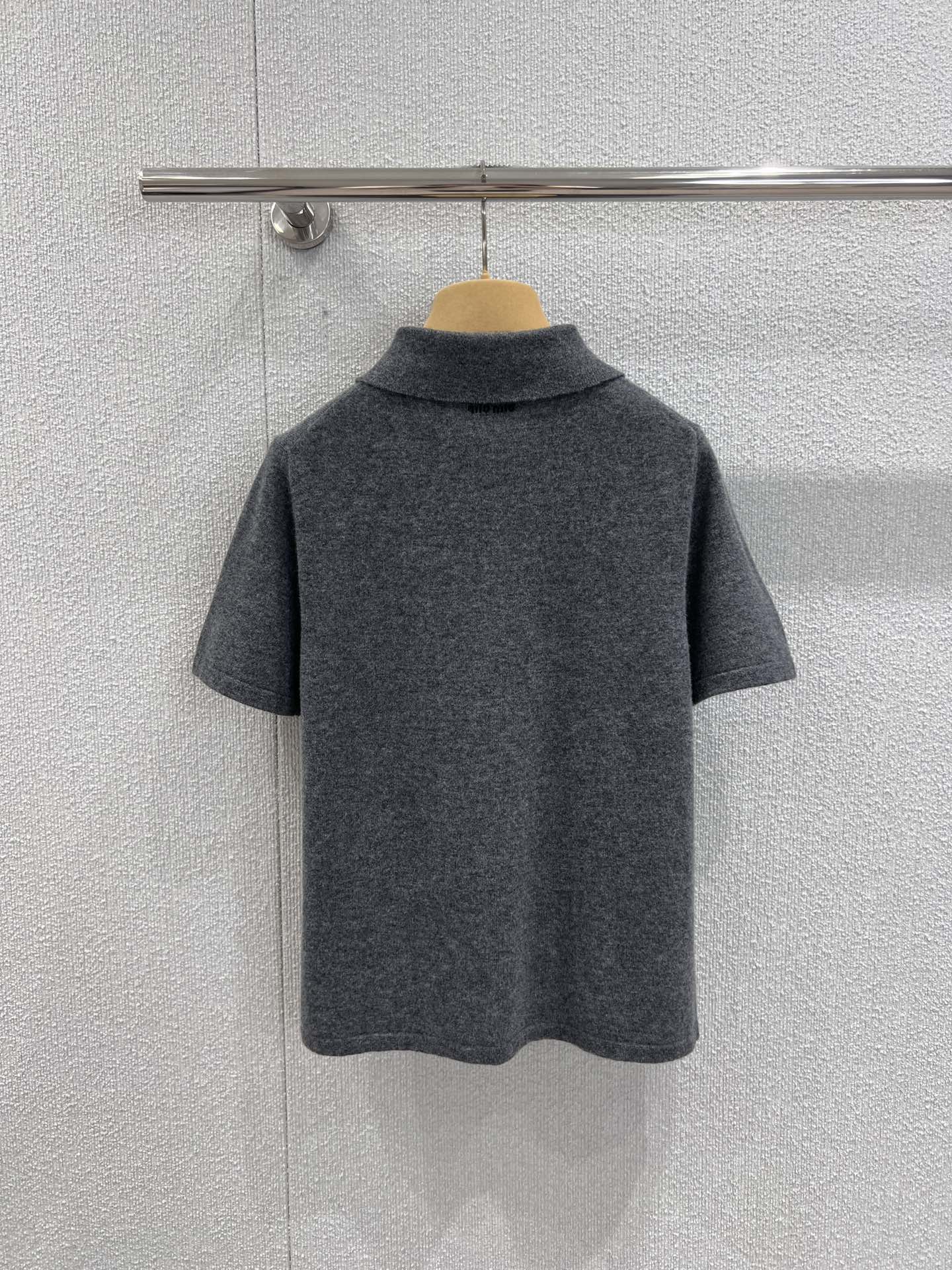 Miu 25ss cashmere polo