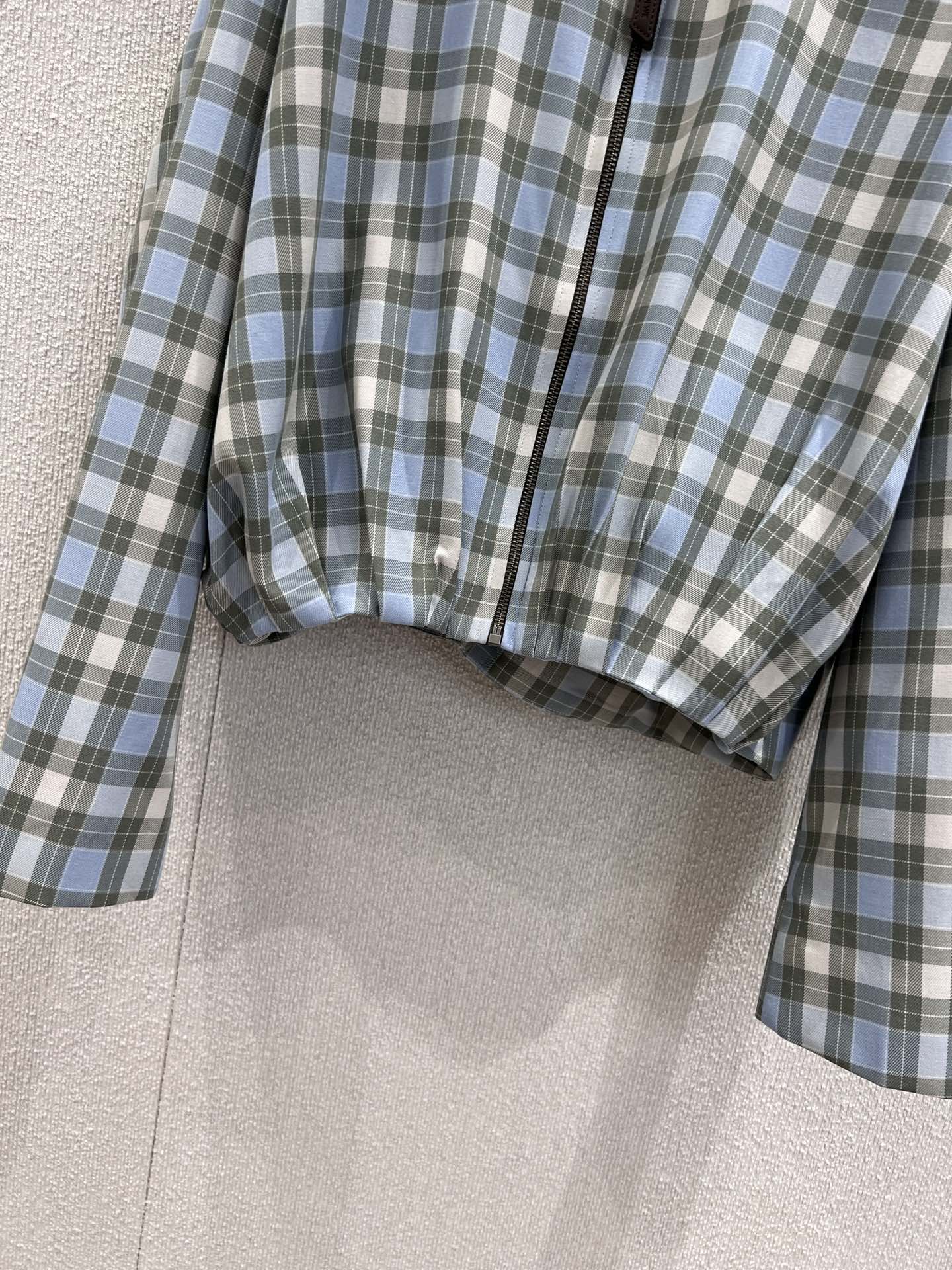 Loe 25fw jacket