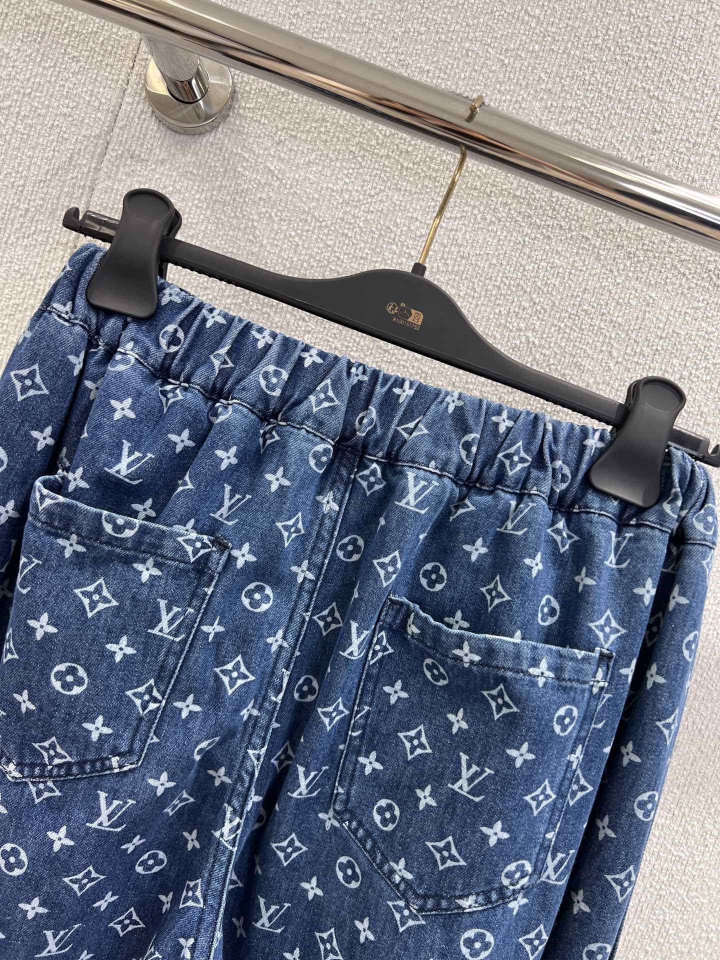 1ou 25fw printed jeans