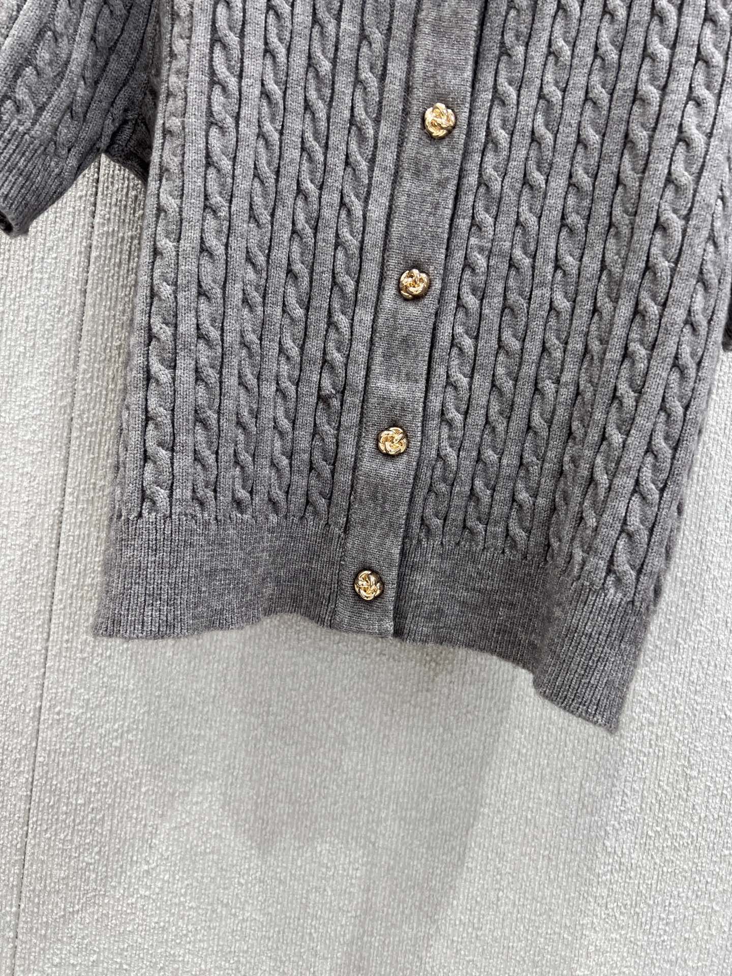 San 25fw knitted top