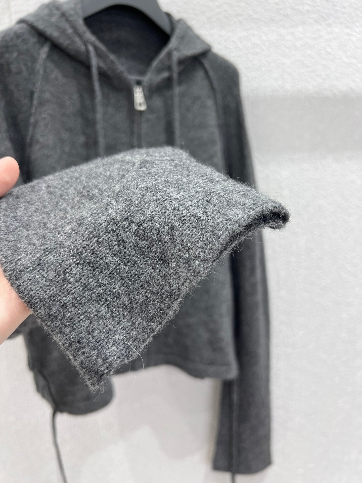 CD 25fw Zipper Knitted Cardigan