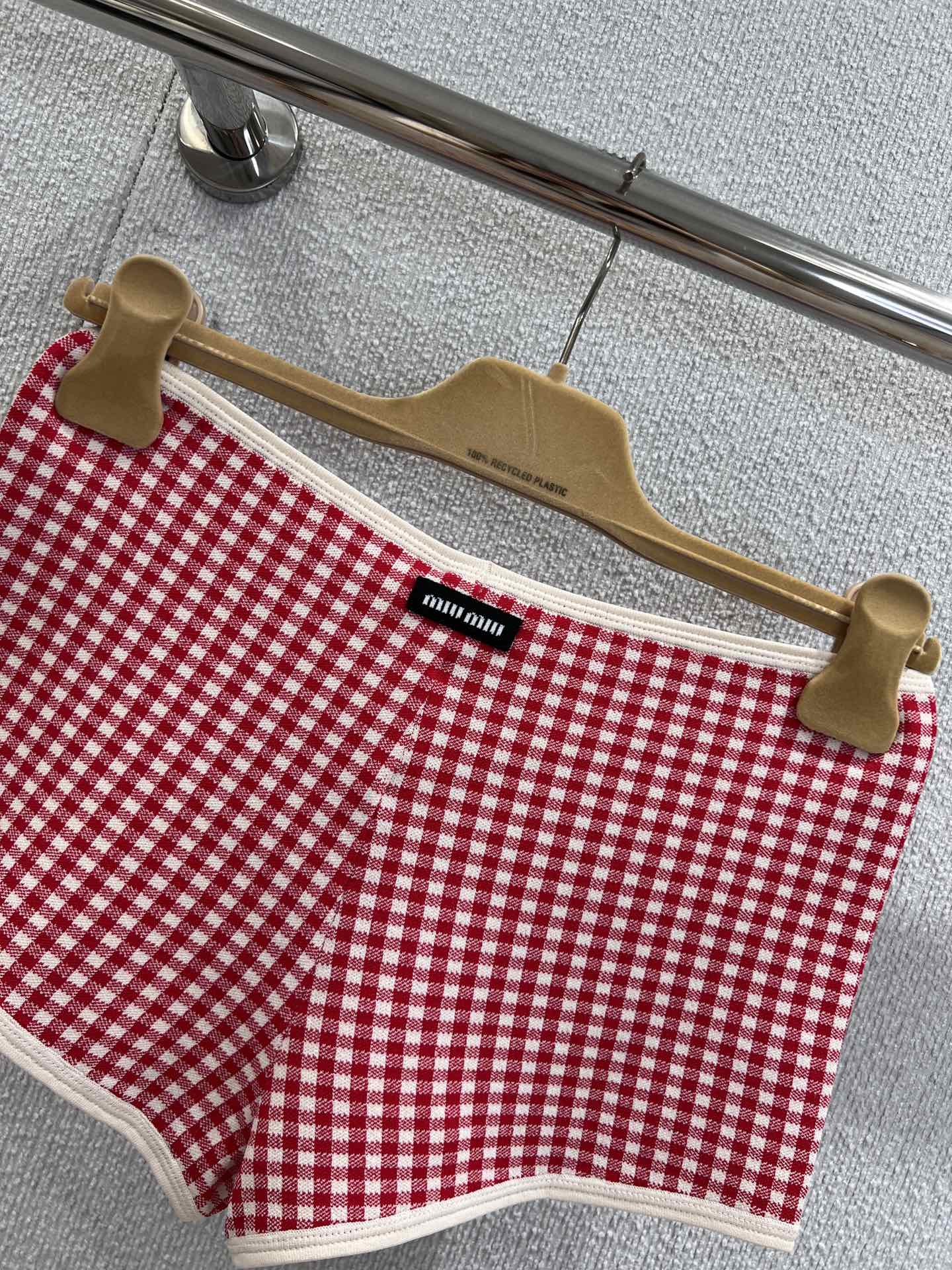 Miu 25ss plaid shorts