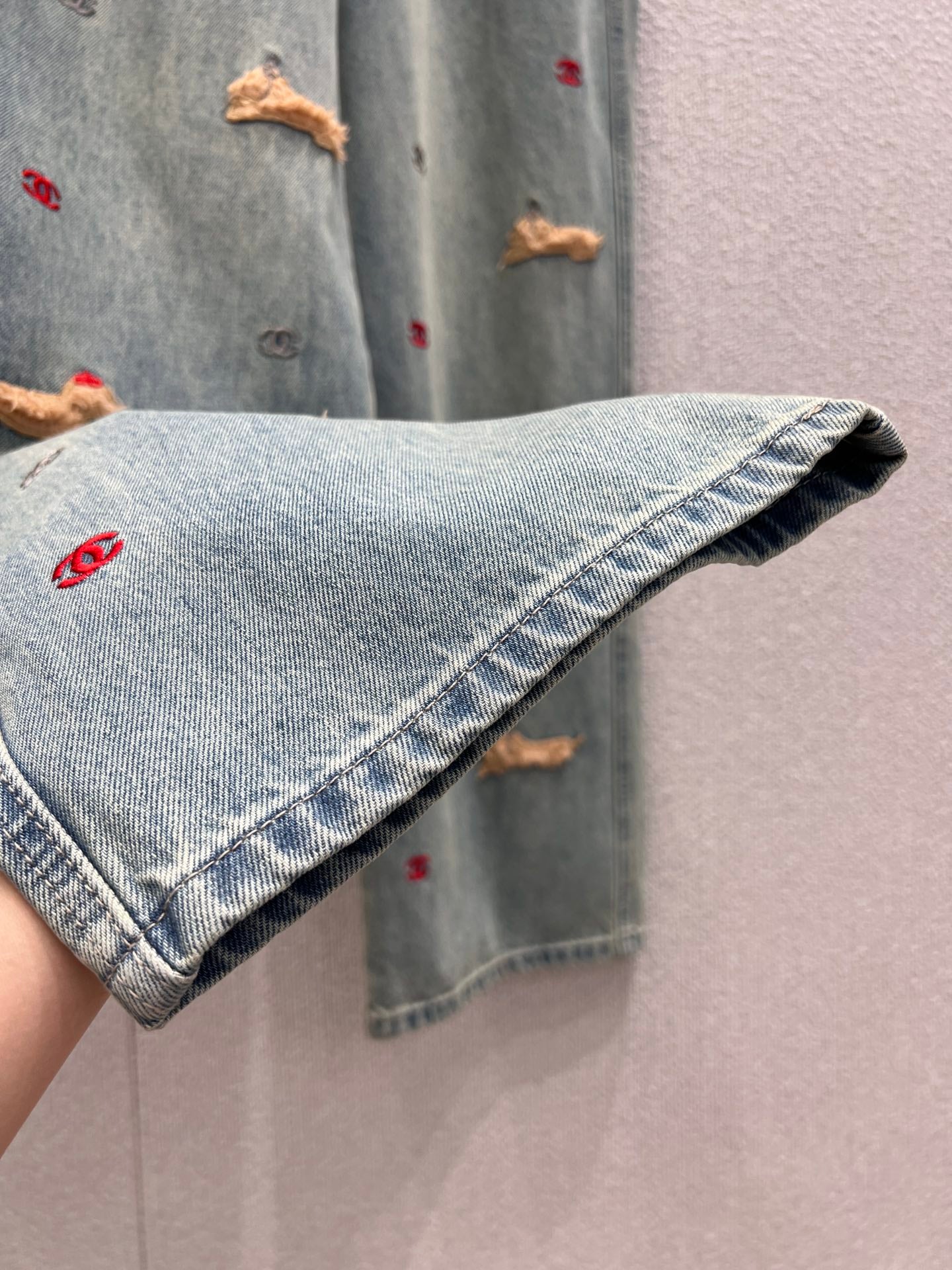 Chan 25fw embroidered jeans