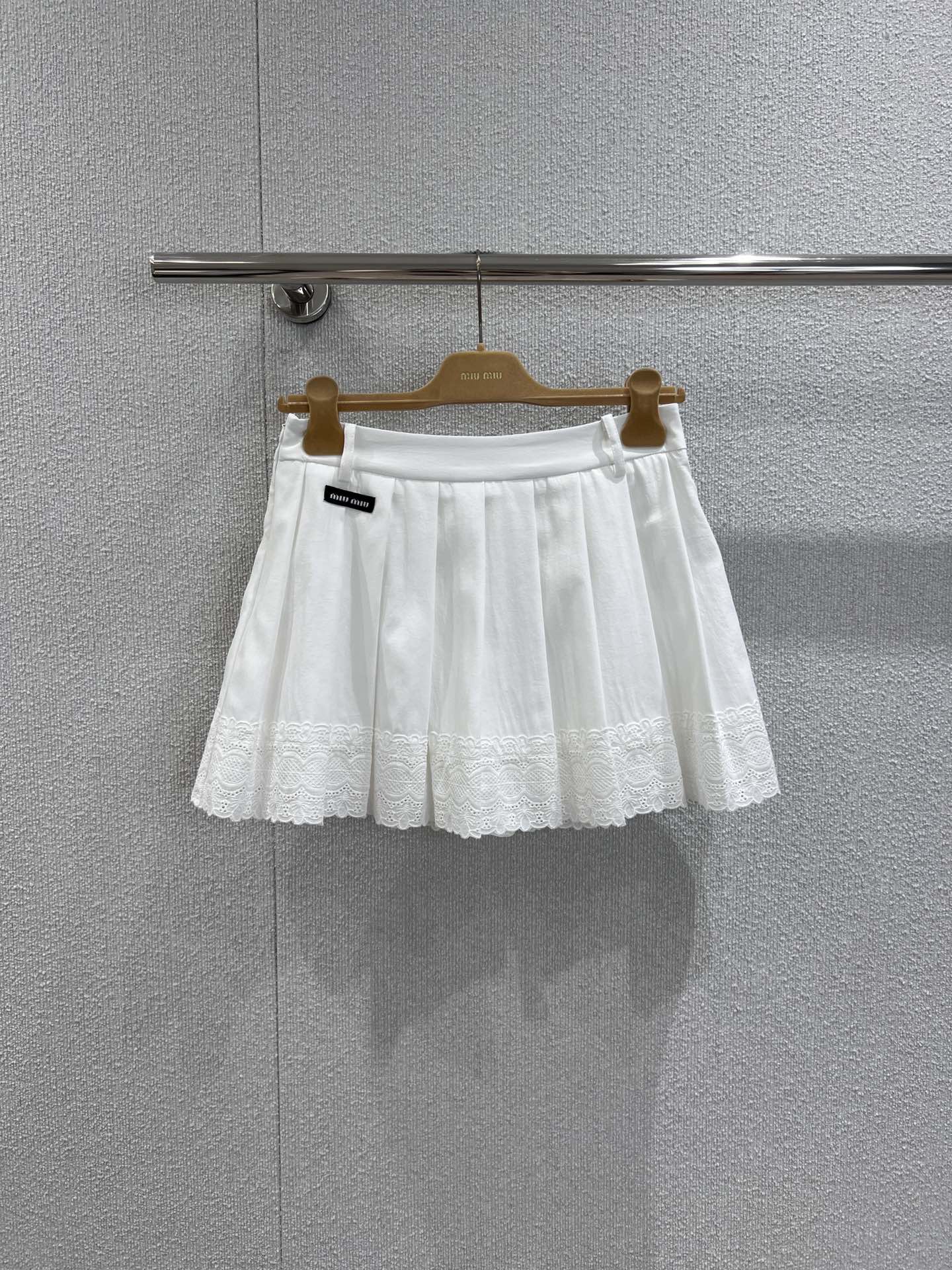 Miu 25fw short skirt