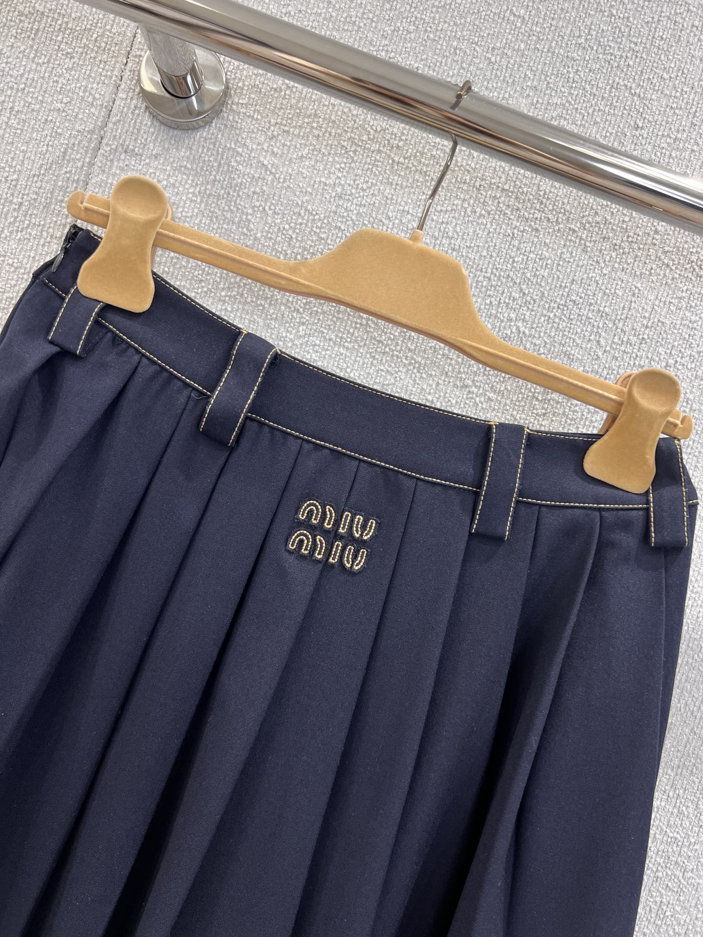 Miu 25fw pleated skirt