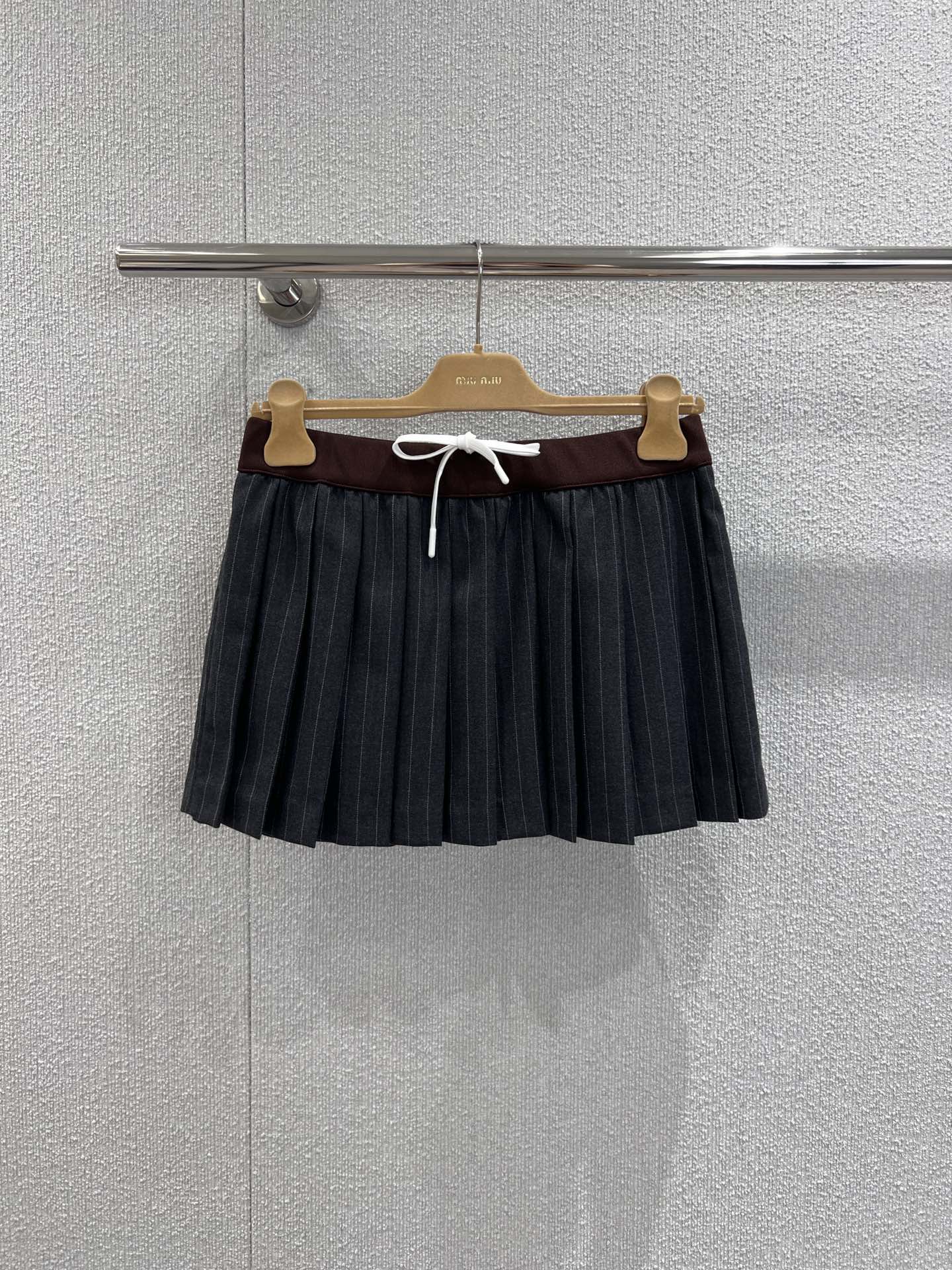 Miu 25fw pleated skirt