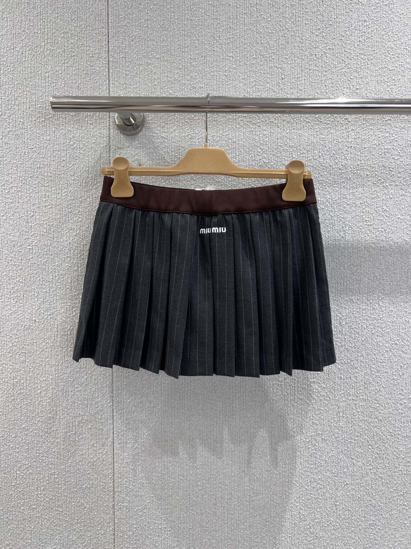 Miu 25fw pleated skirt