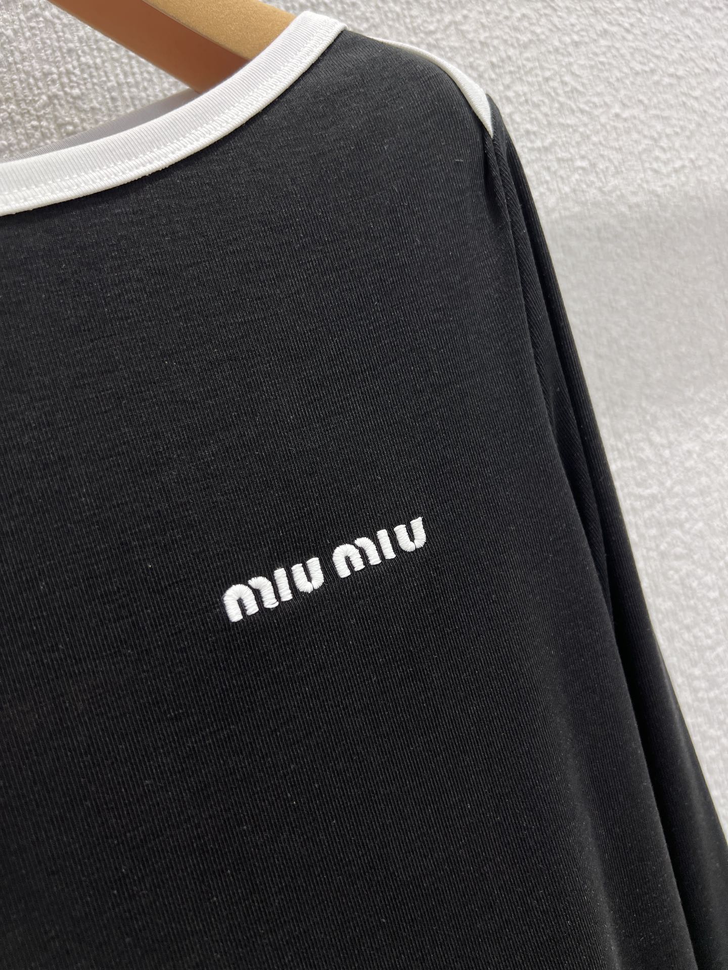 Miu 25fw embroidered T-shirt