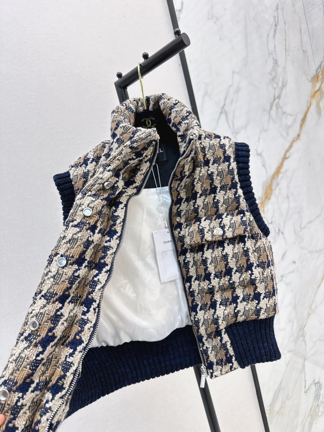 Chan 25fw woven down vest