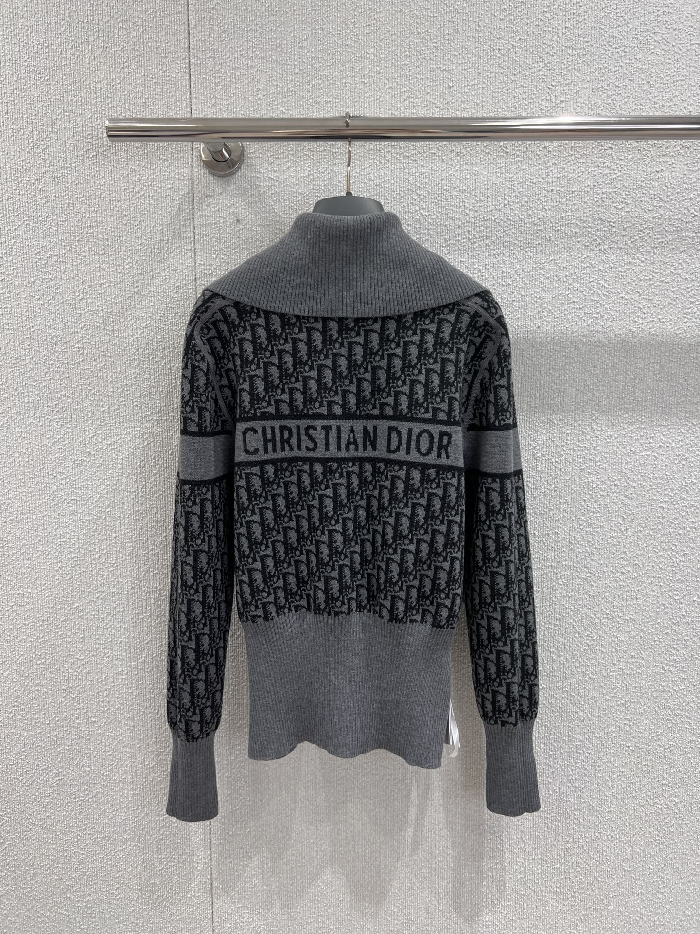 CD 25fw reversible jacket