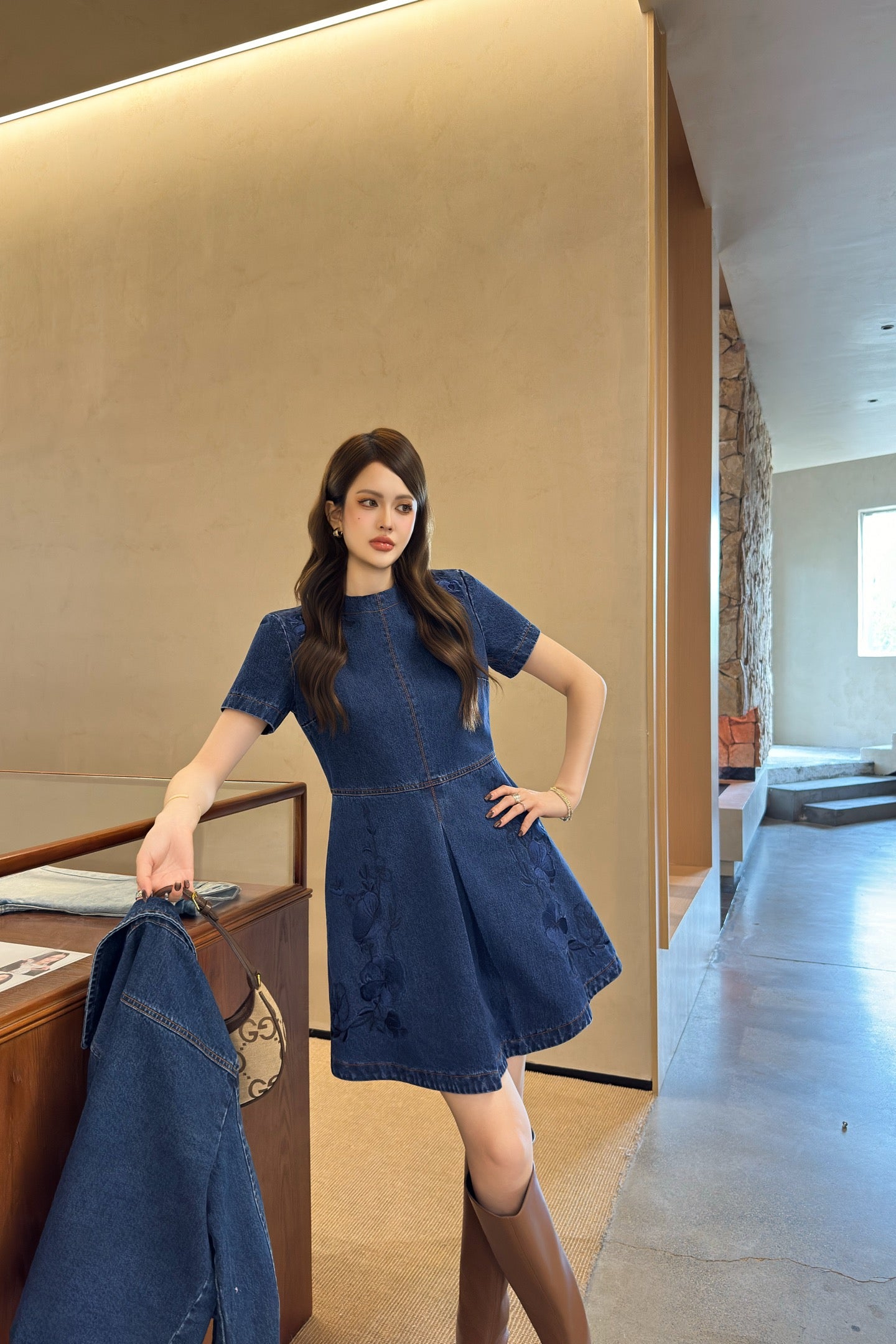 Guc 25ss embroidered dress