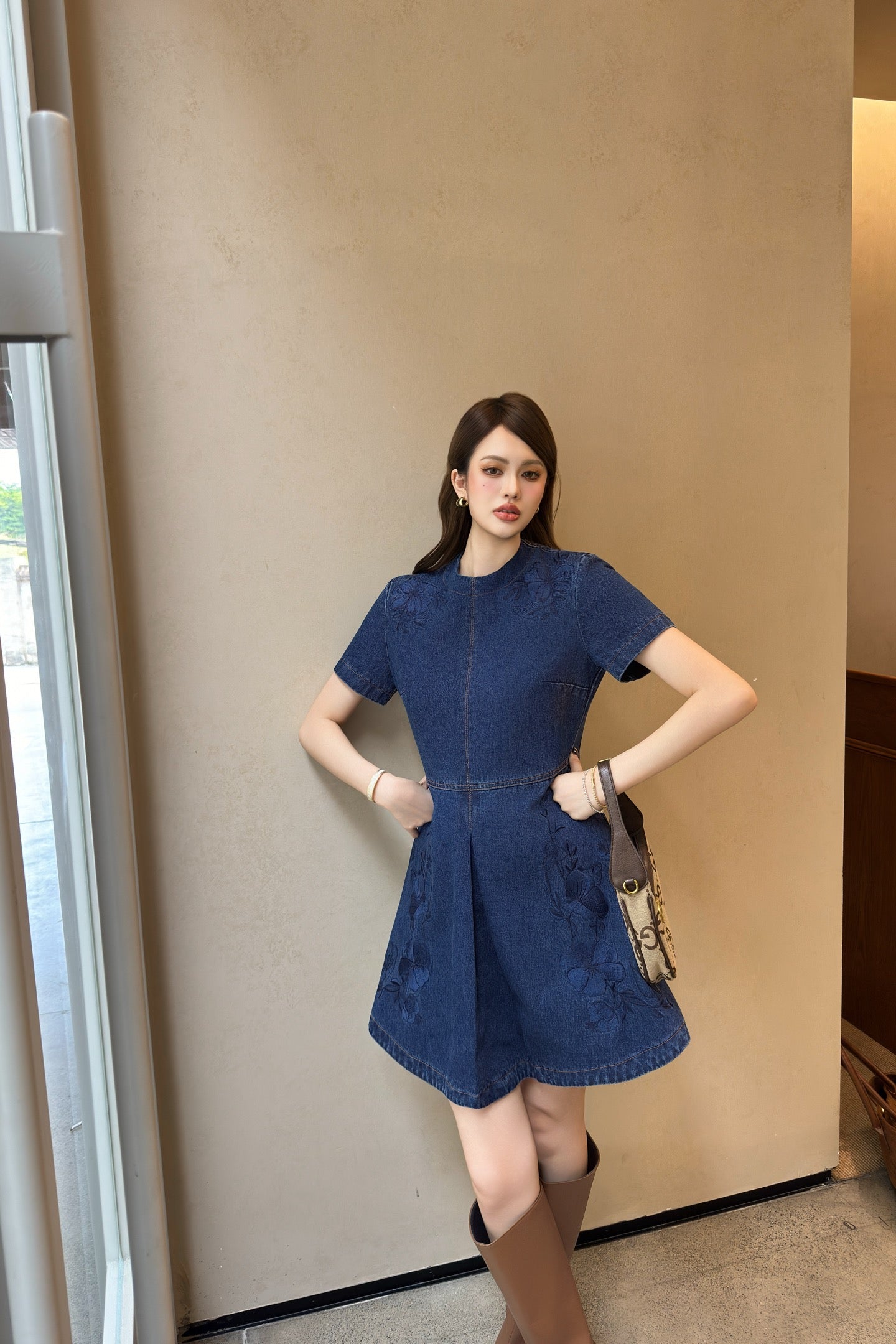 Guc 25ss embroidered dress