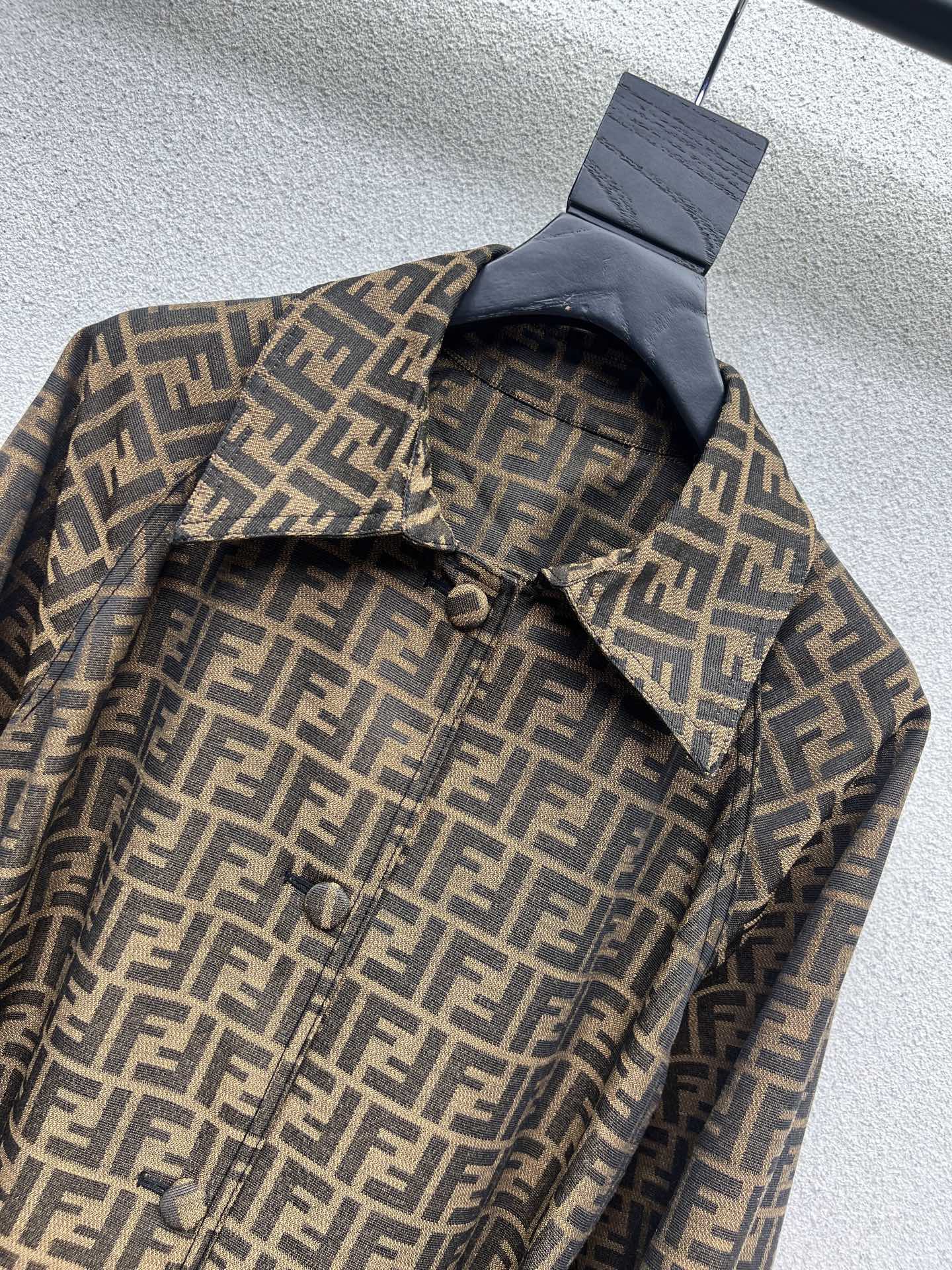 Fend 25fw jacquard trench coat