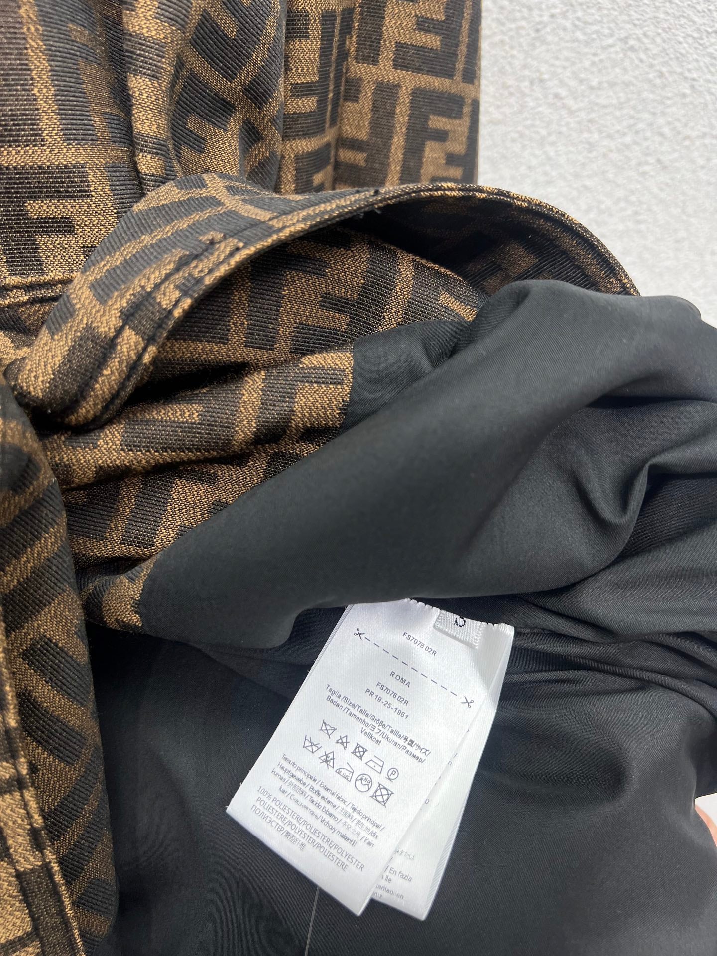 Fend 25fw jacquard trench coat