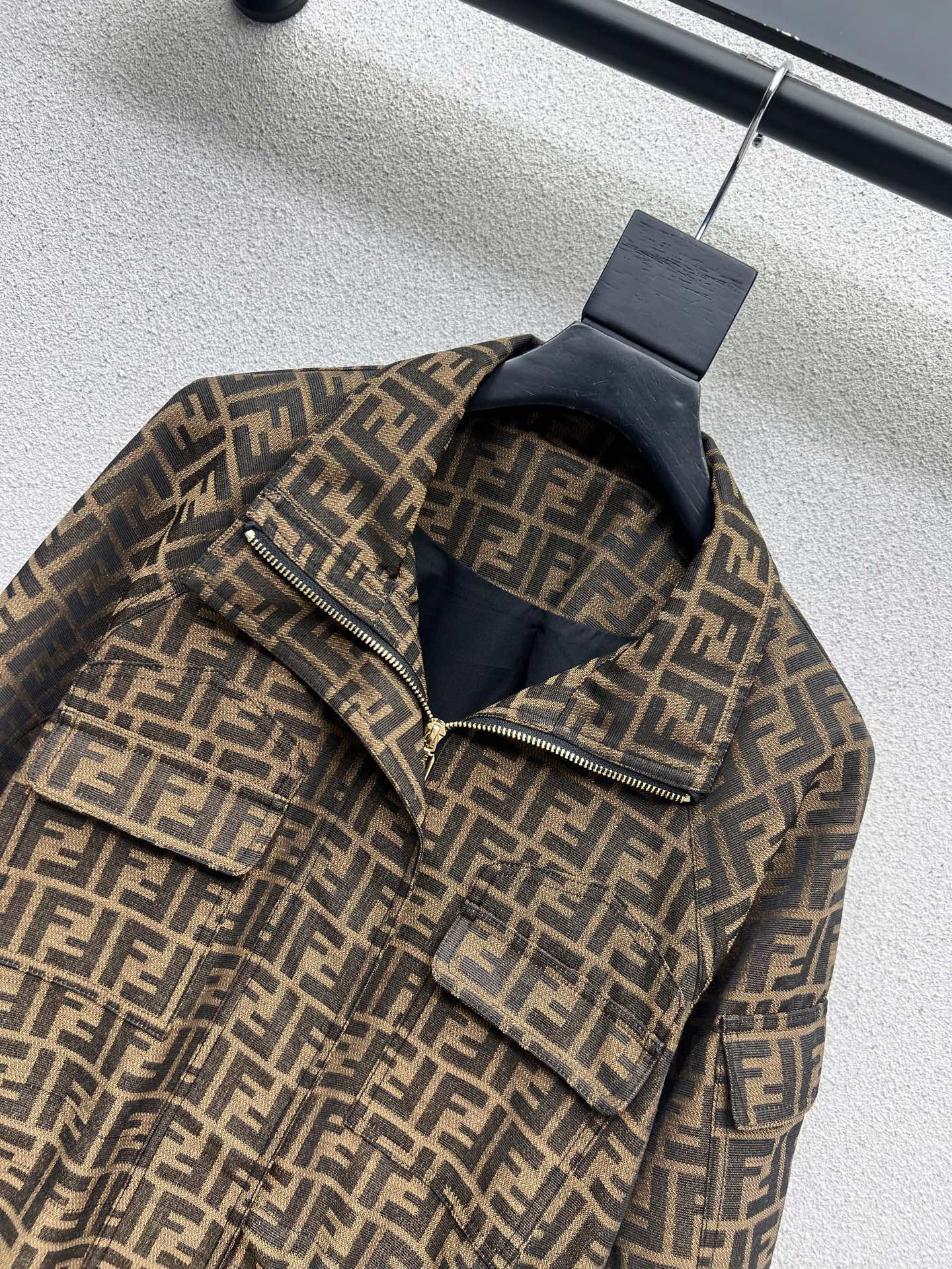 Fend 25fw cargo jacket