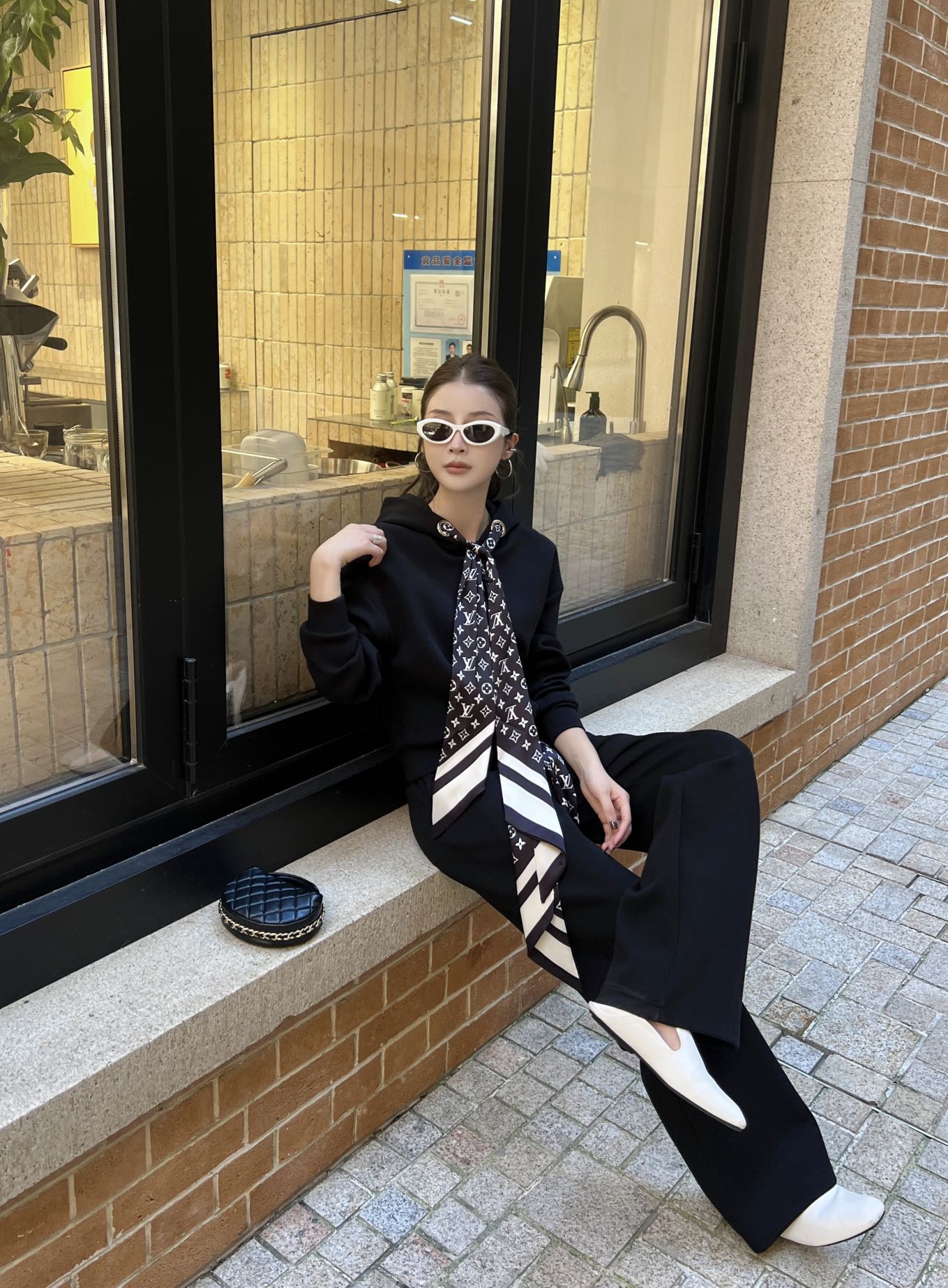 Louis 25fw scarf tracksuit