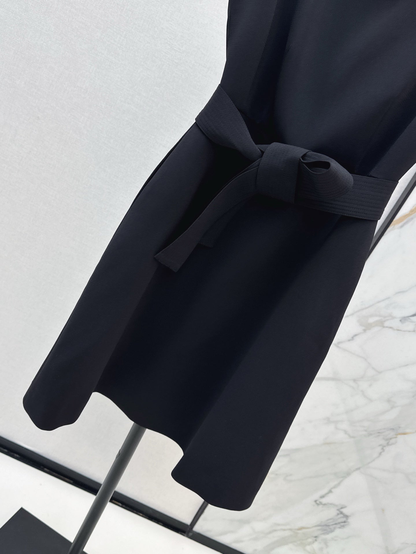 CD 25ss sleeveless dress
