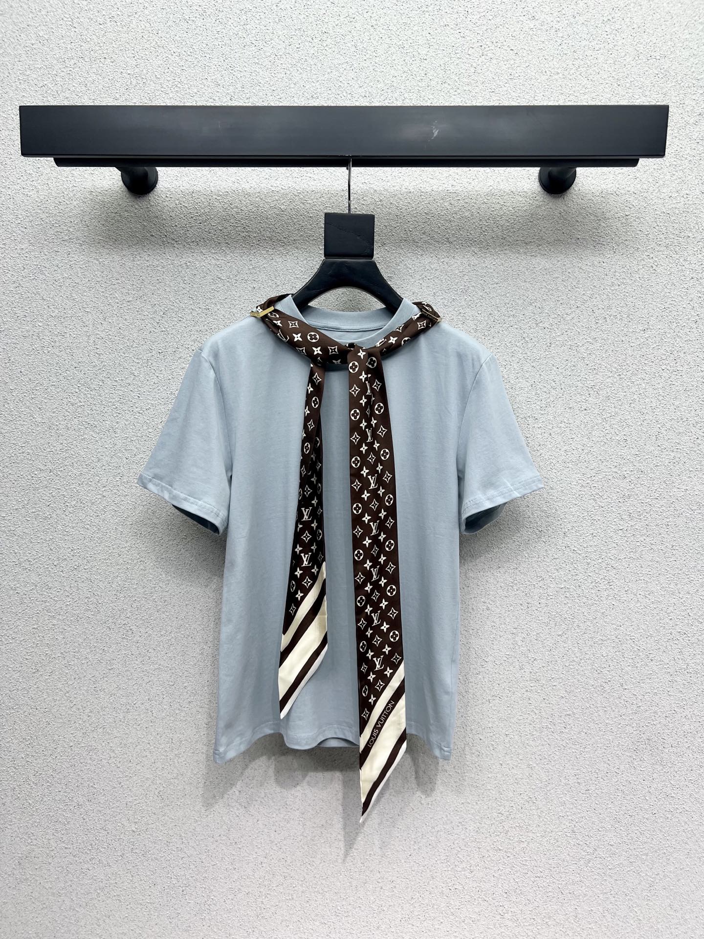 Louis 25fw Scarf T-shirt