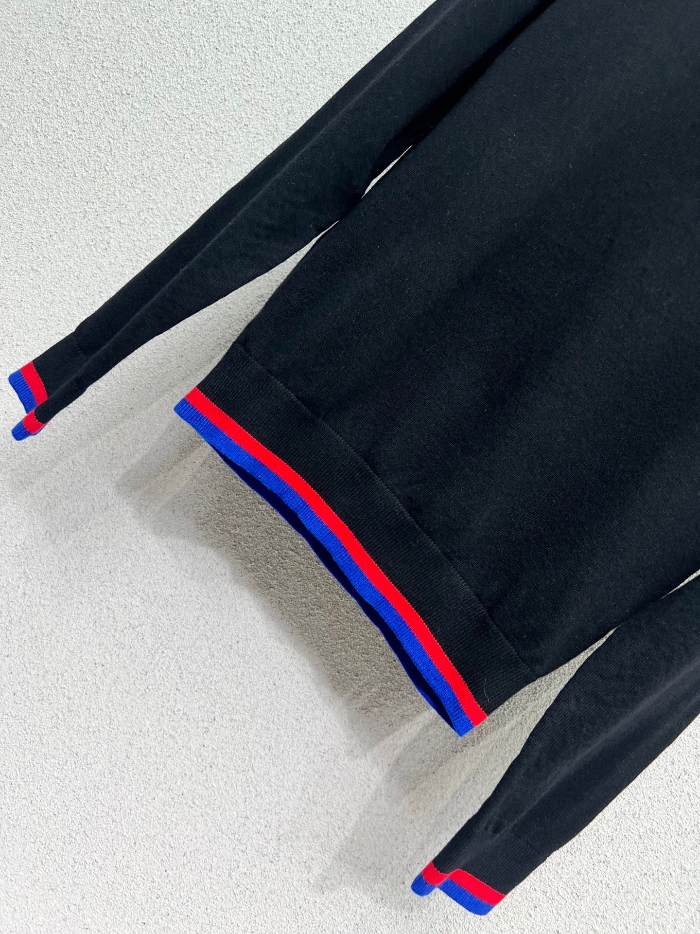 Loe 25fw knitted sweater