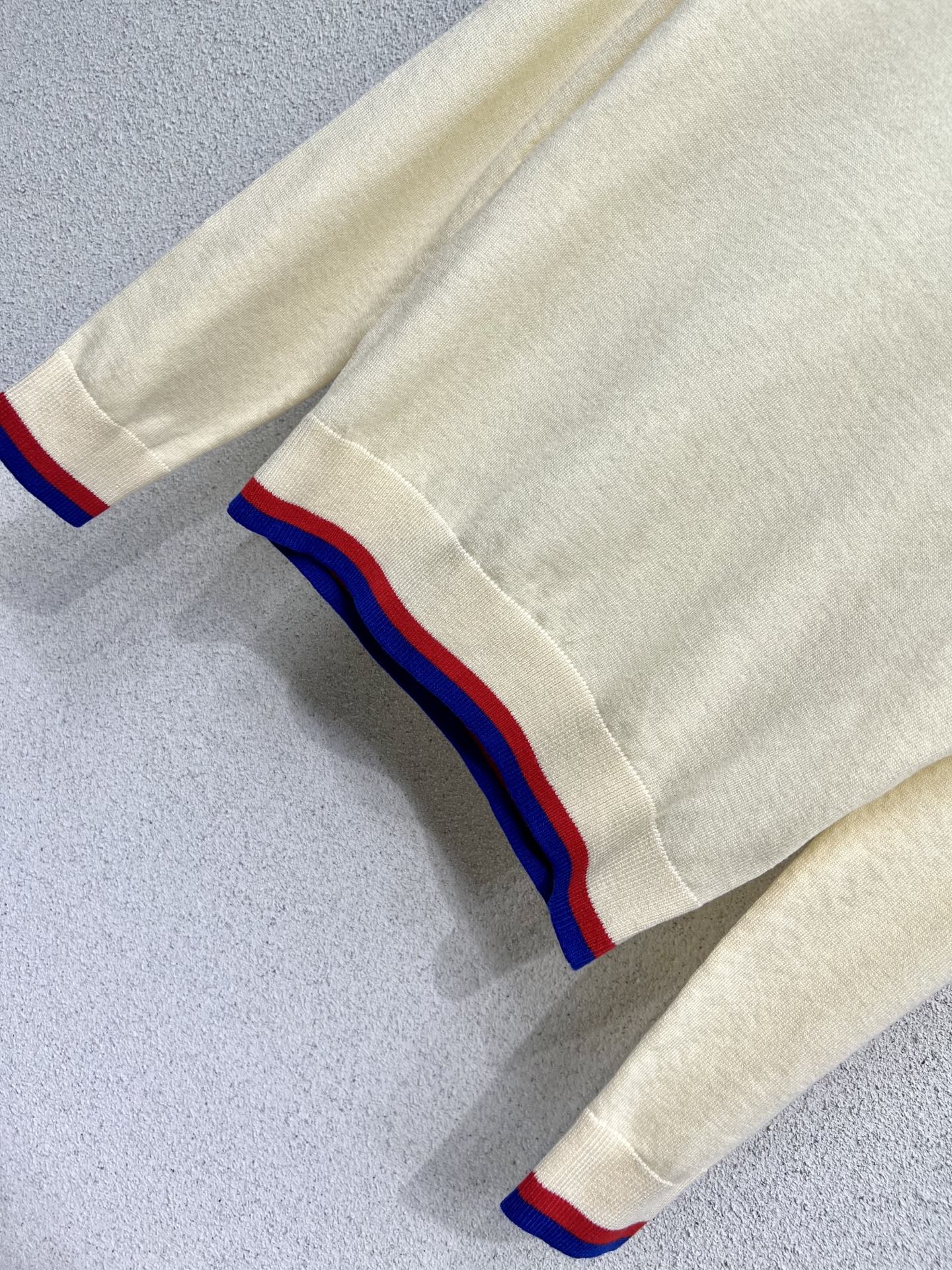 Loe 25fw knitted sweater