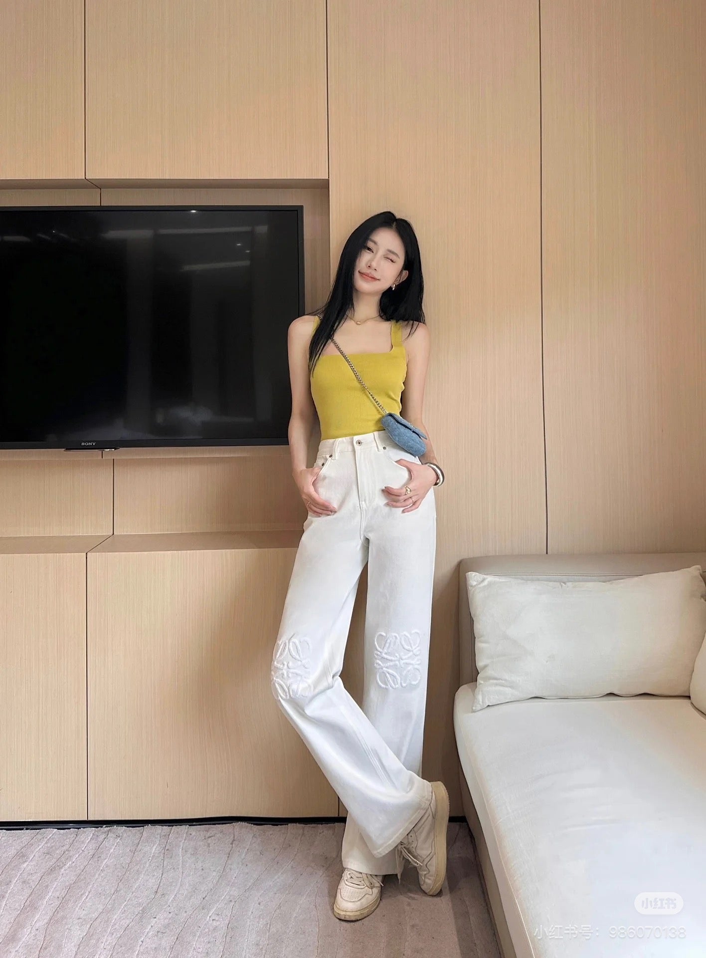 Loe 25fw embroidered jeans