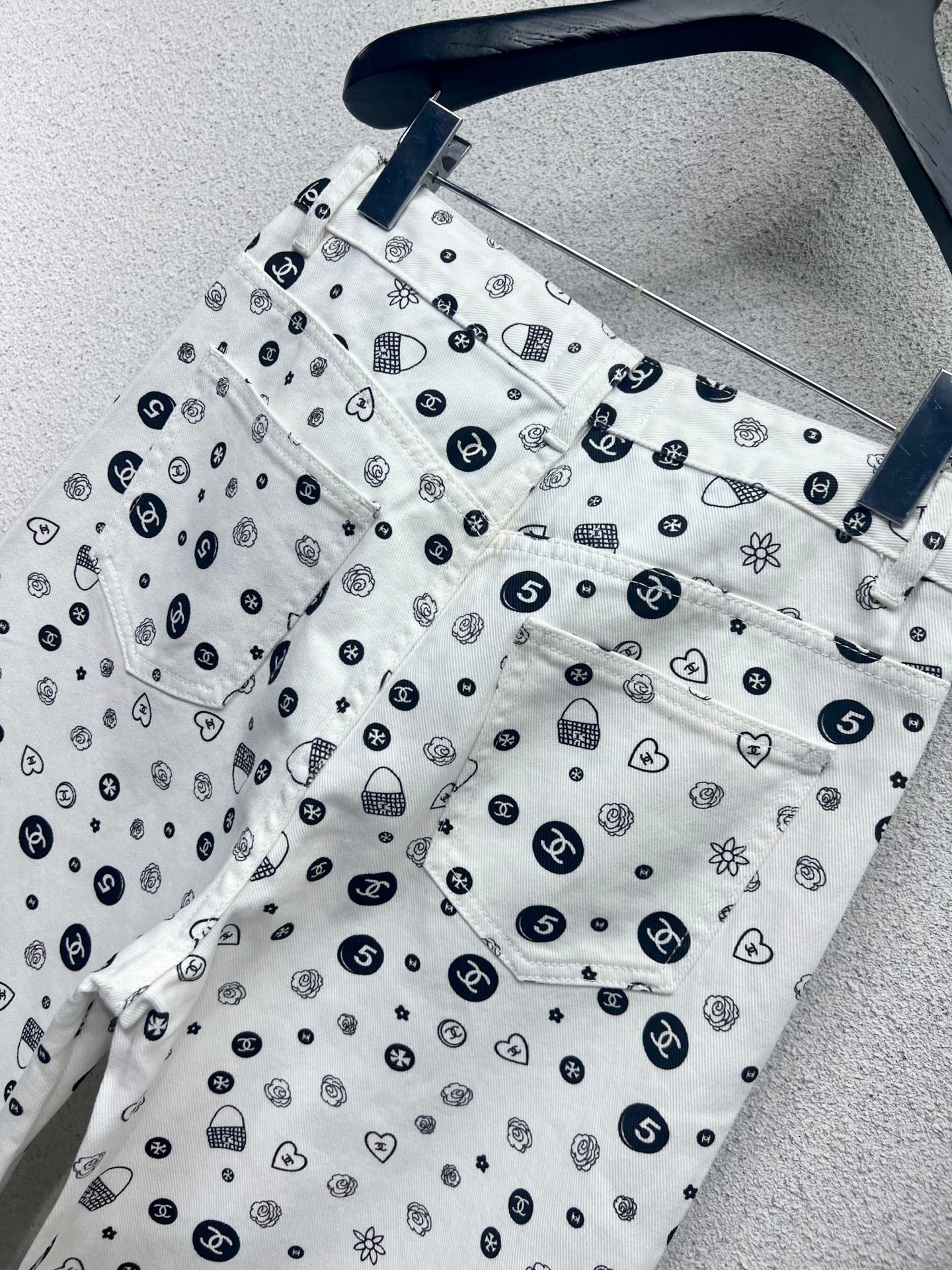 Chan 25fw printed jeans