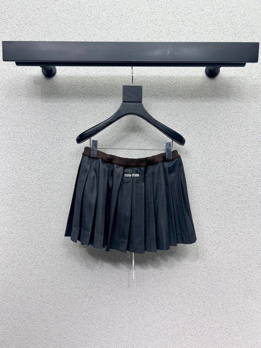 Miu 25fw embroidered skirts