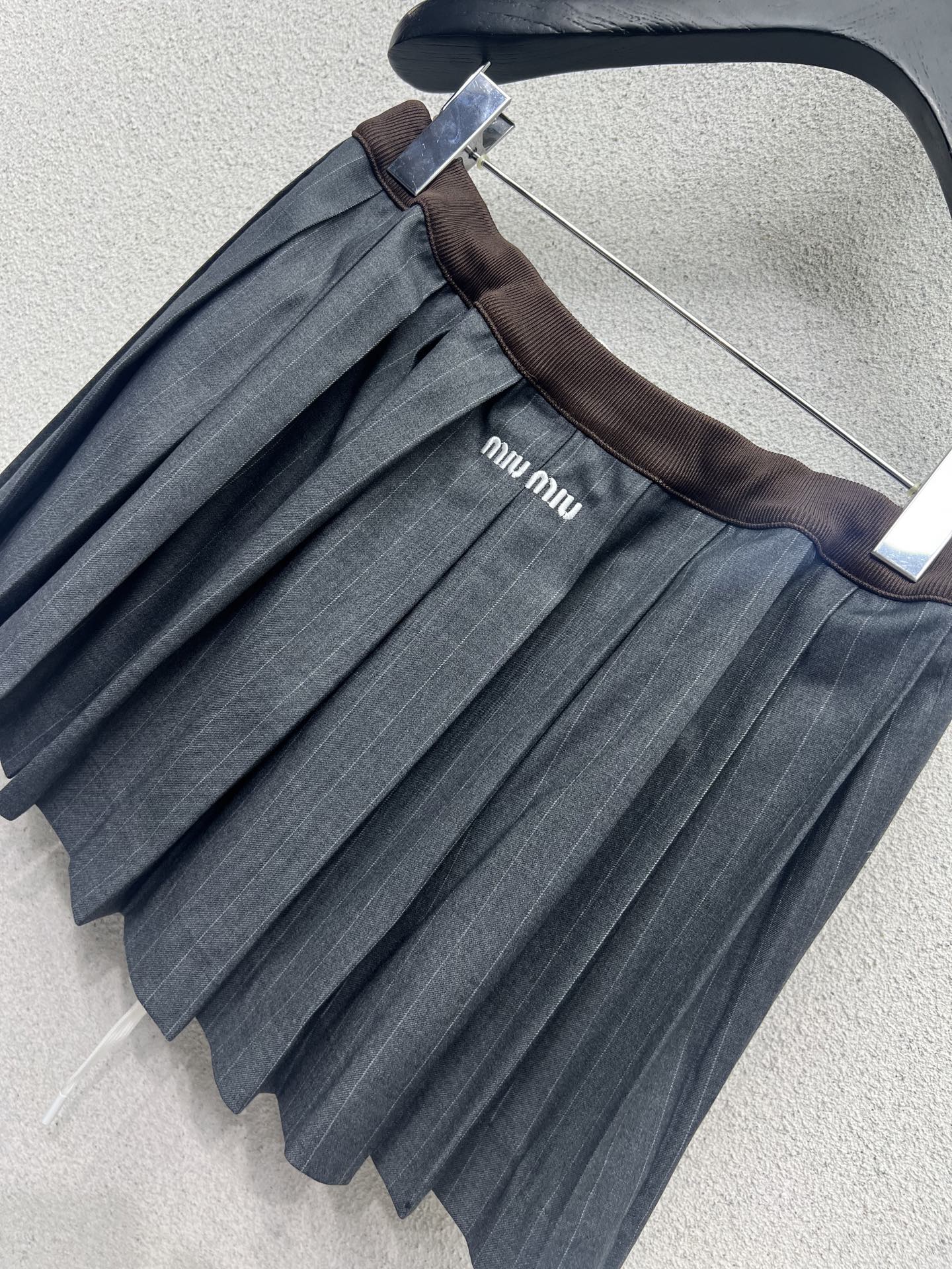 Miu 25fw embroidered skirts