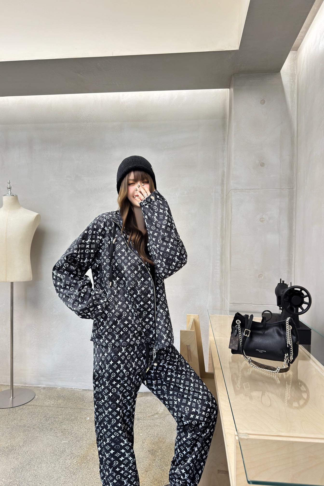 Louis 25fw jacquard pants