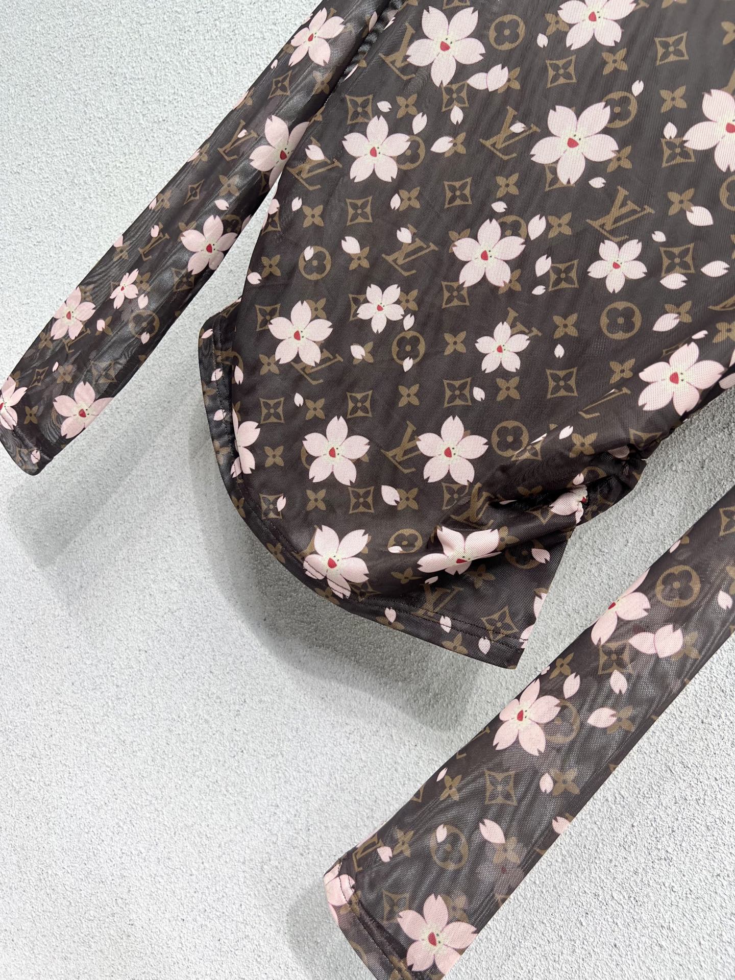 Louis 25fw mesh shirt