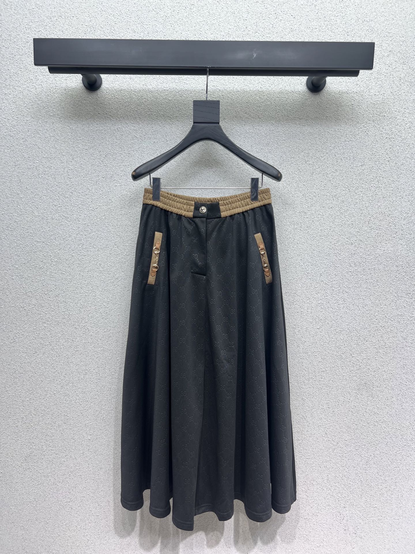 Guc 25fw all-match skirts