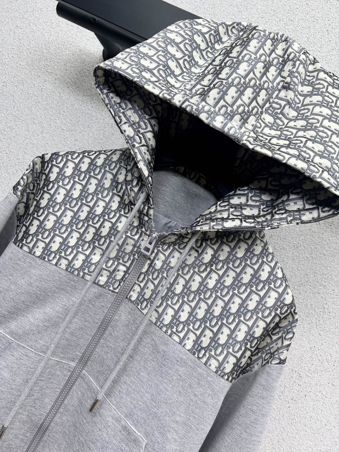 CD 25fw Jacquard suit