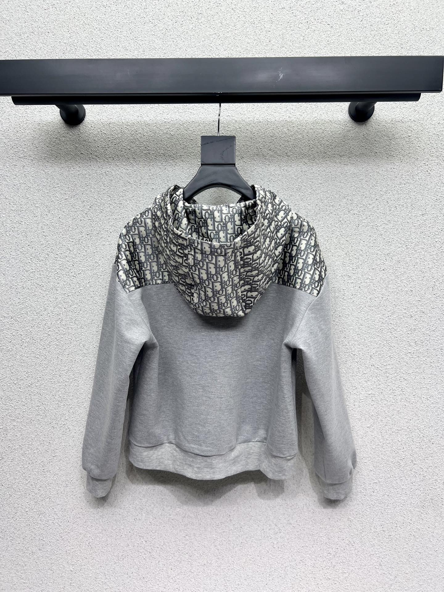 CD 25fw Jacquard suit