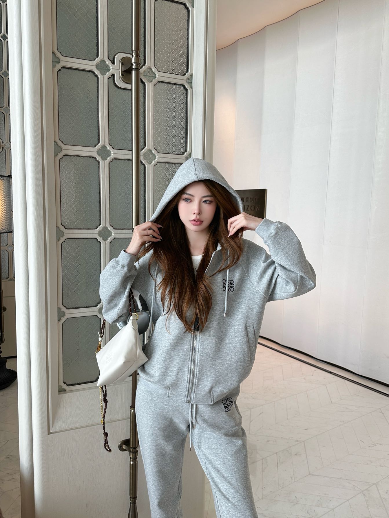 Loe 25fw jacquard suit