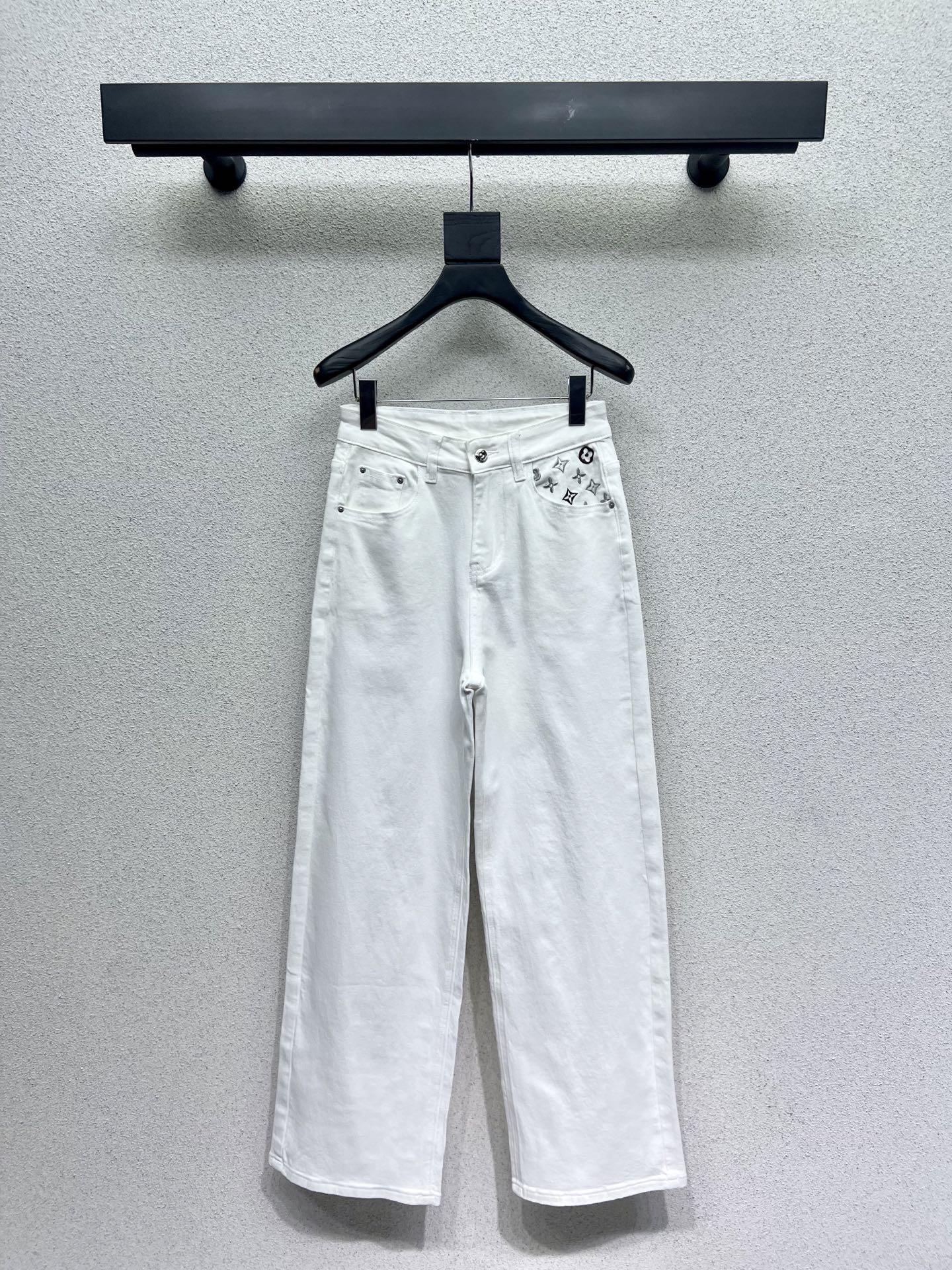1ouis 25tw embroidery jeans