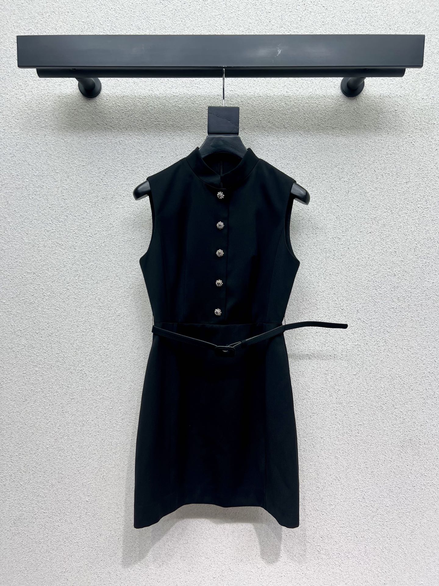 CD 25fw sleeveless dress