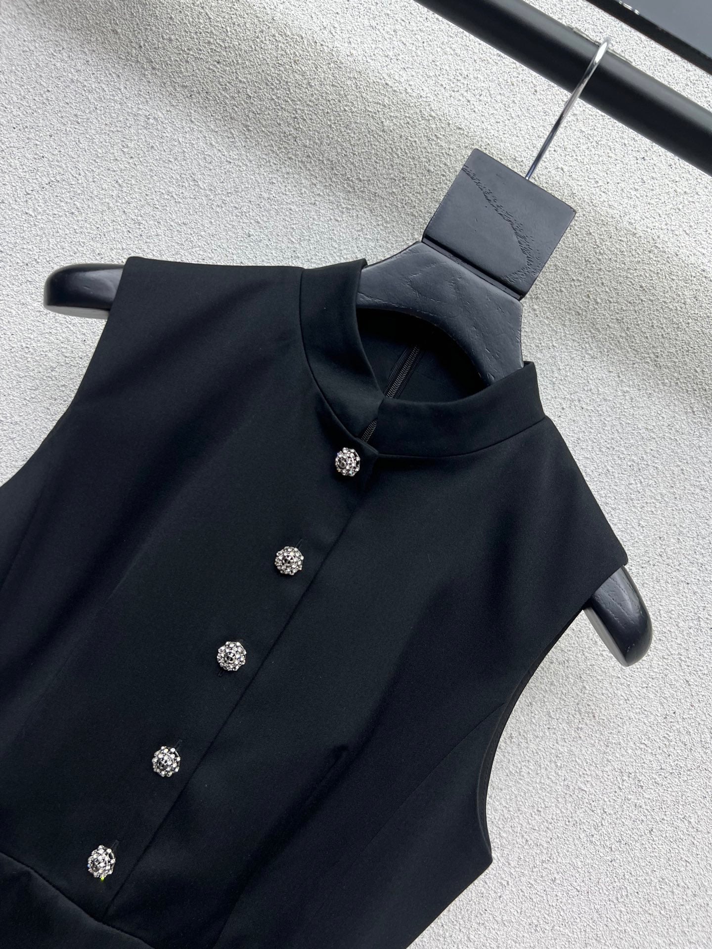 CD 25fw sleeveless dress