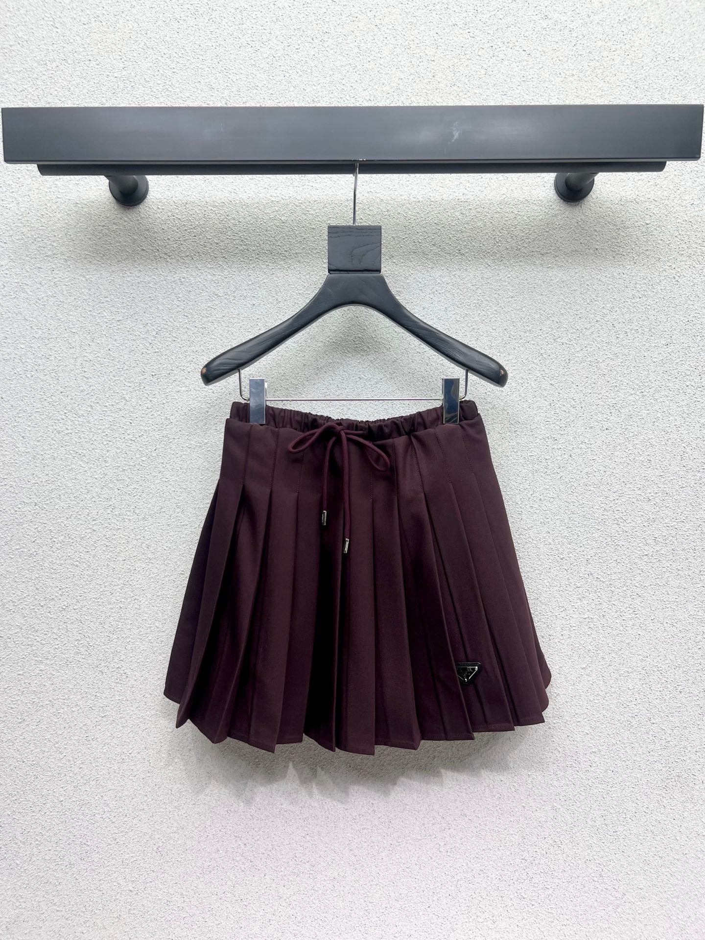 Pra 25fw pleated suit