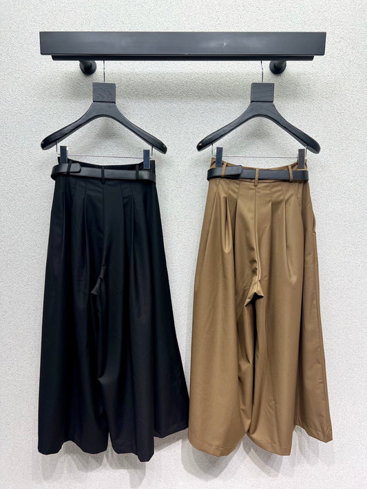 Cel 25fw pleated pants