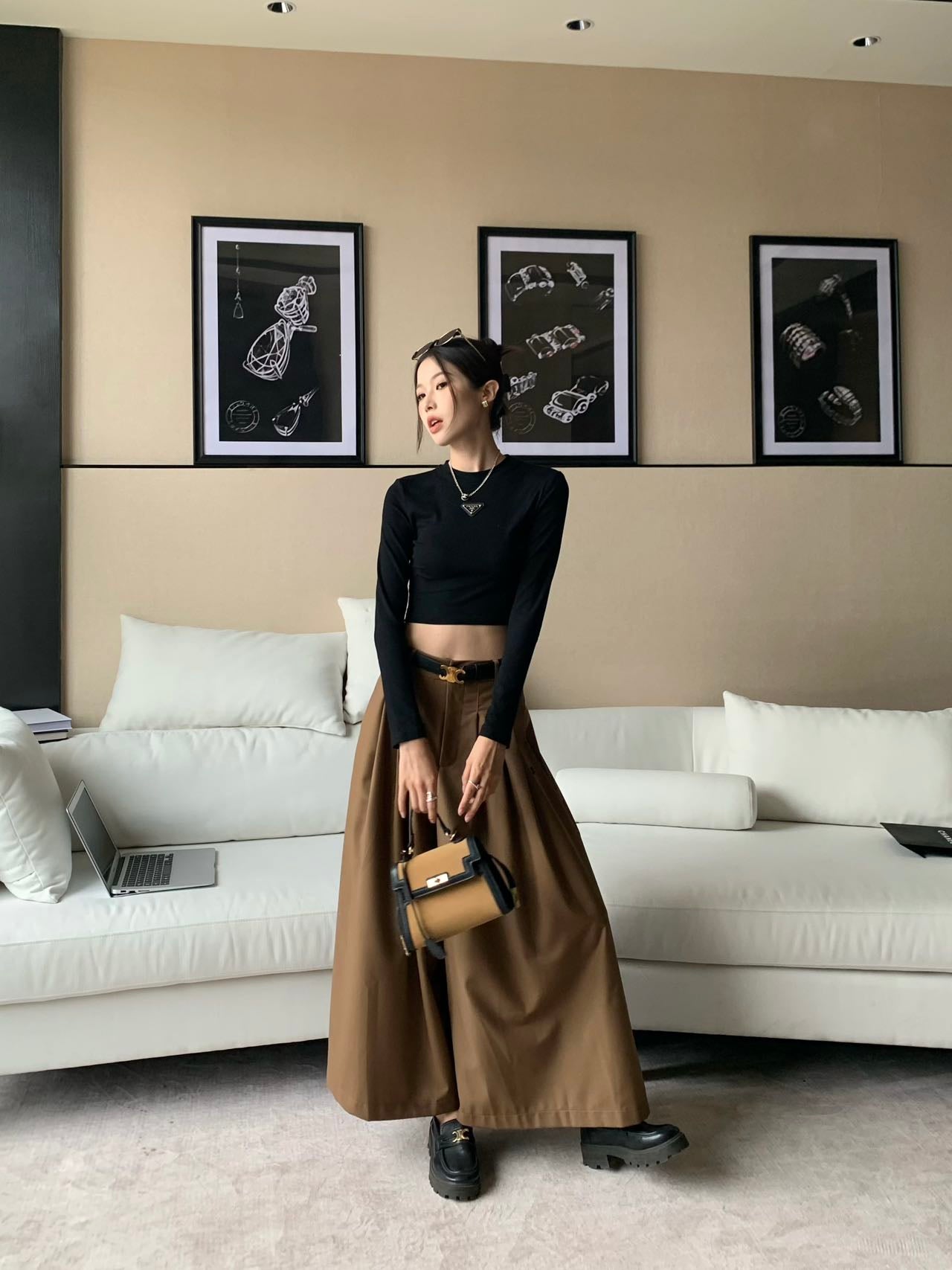 Cel 25fw pleated pants