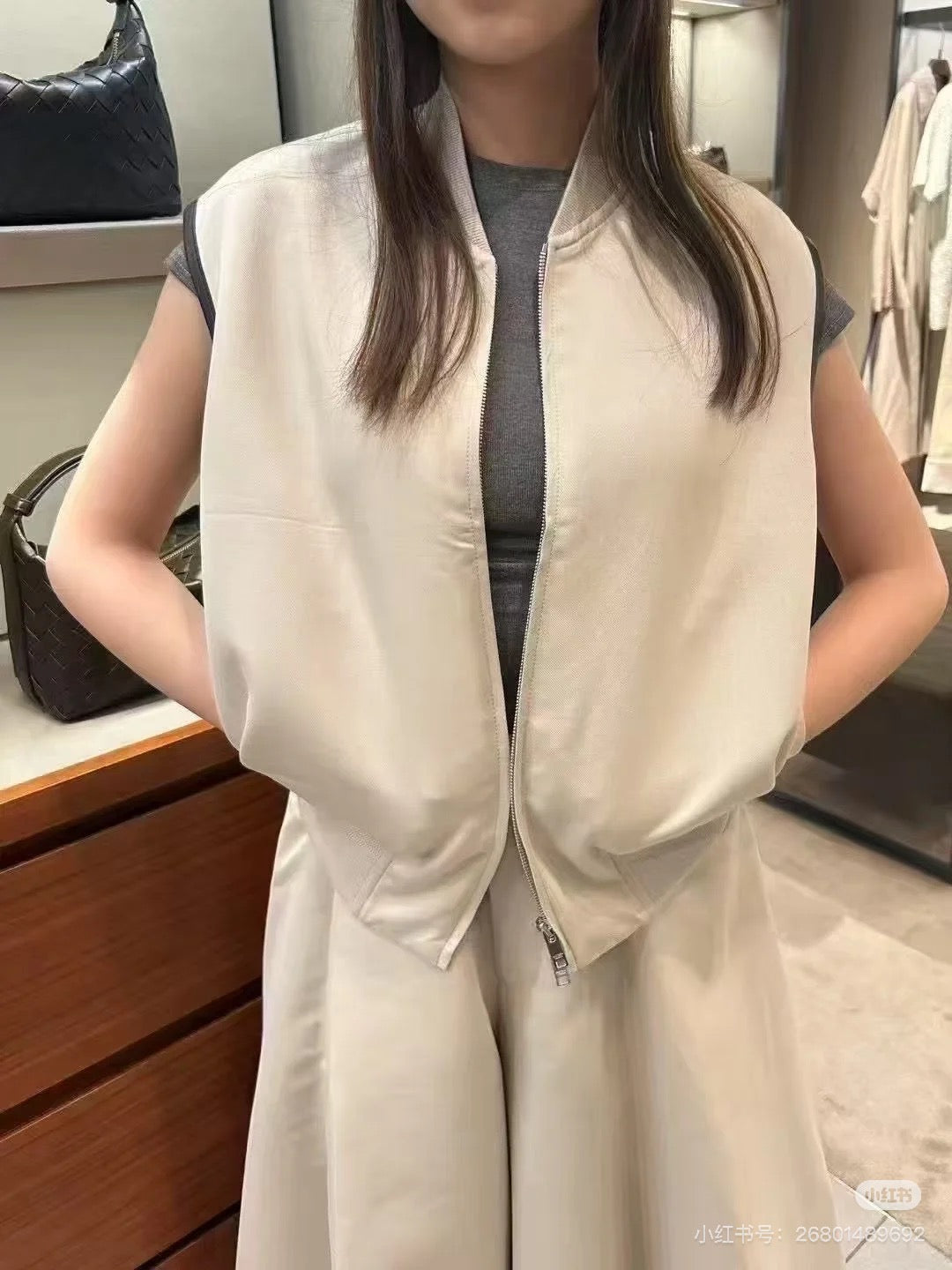 Bottega 25fw sleeveless vest