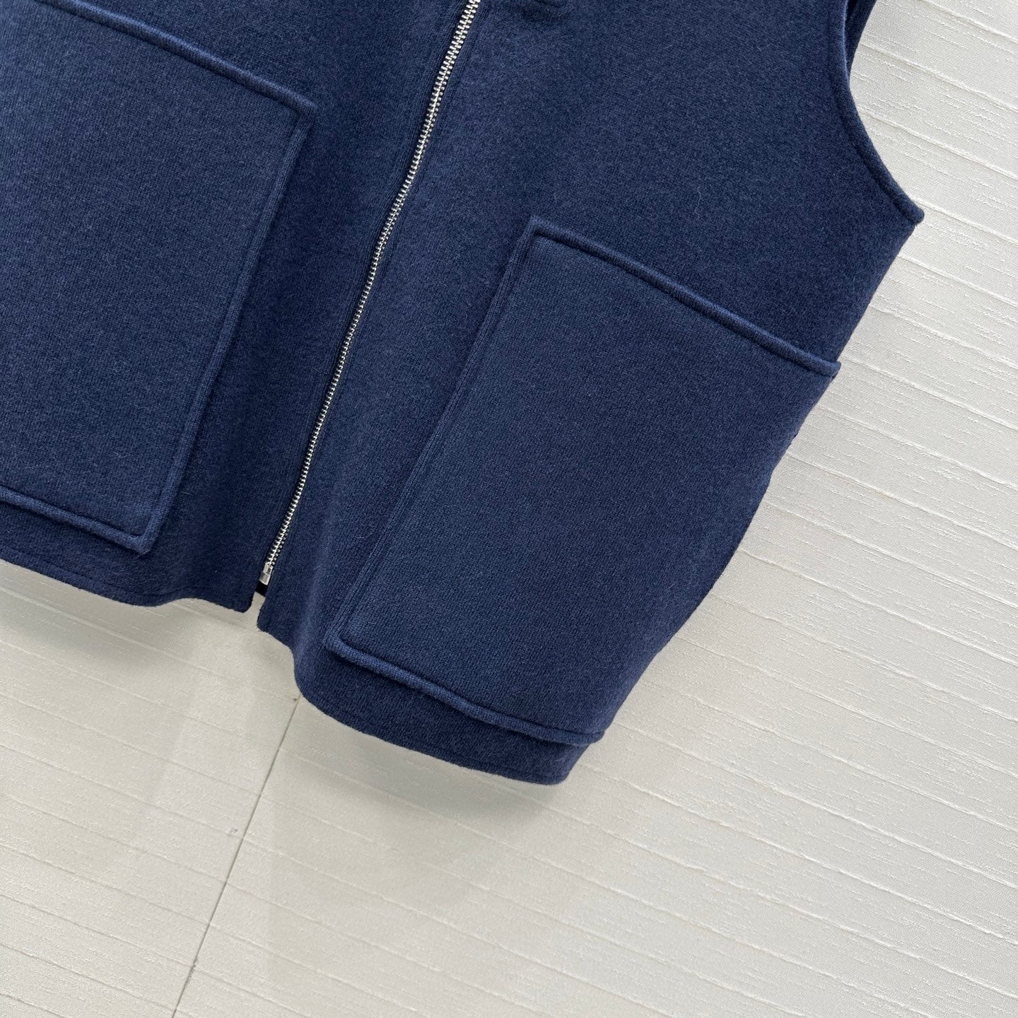 Herm 25fw sleeveless vest