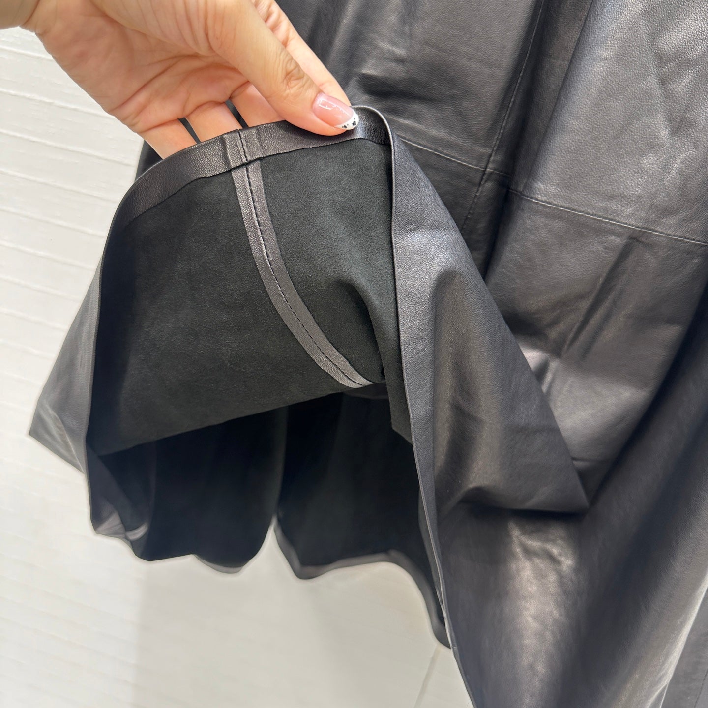 Alai 25fw leather skirts