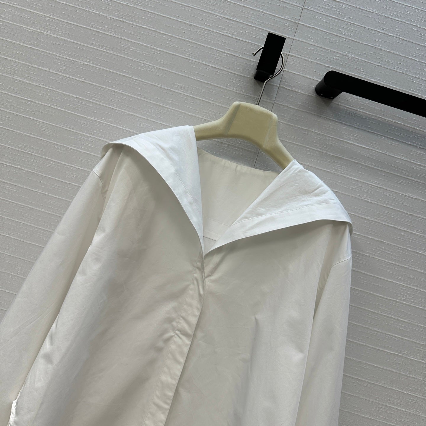 Alai 25fw all-match shirt