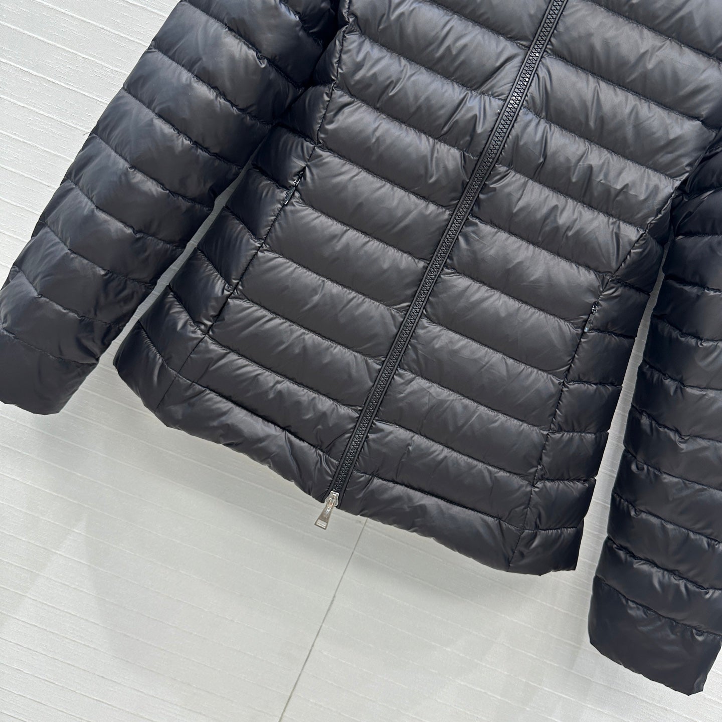 Mon 25fw down jacket