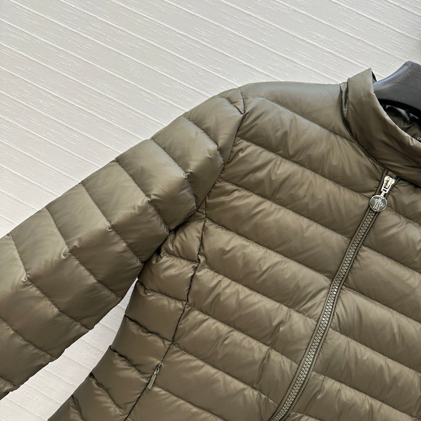 Mon 25fw down jacket