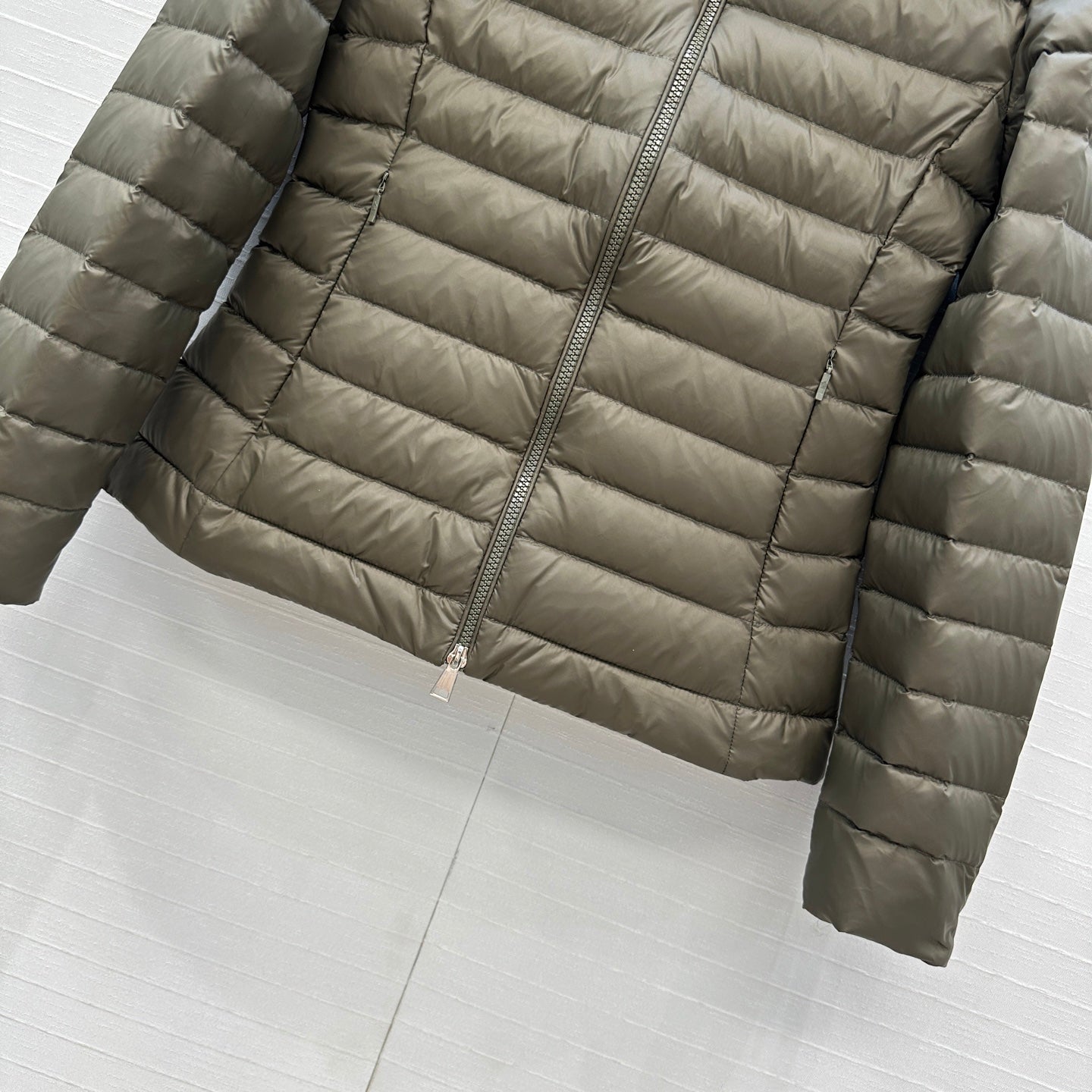 Mon 25fw down jacket
